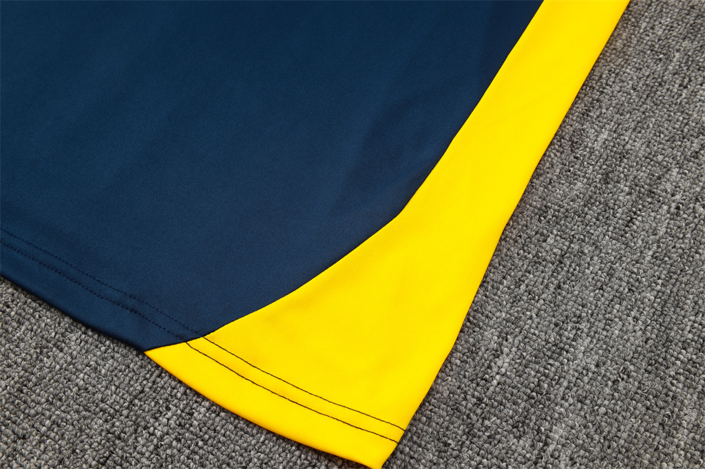 Real Madrid Training Short sleeve Jersey 24/25