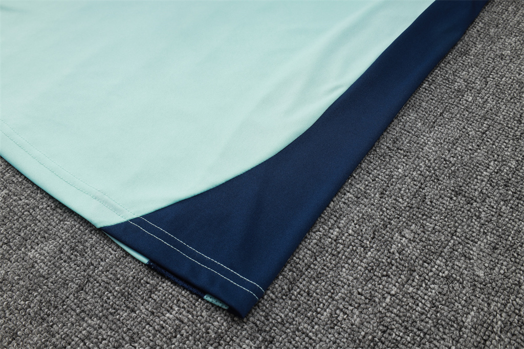 Manchester United Training Jersey 24/25