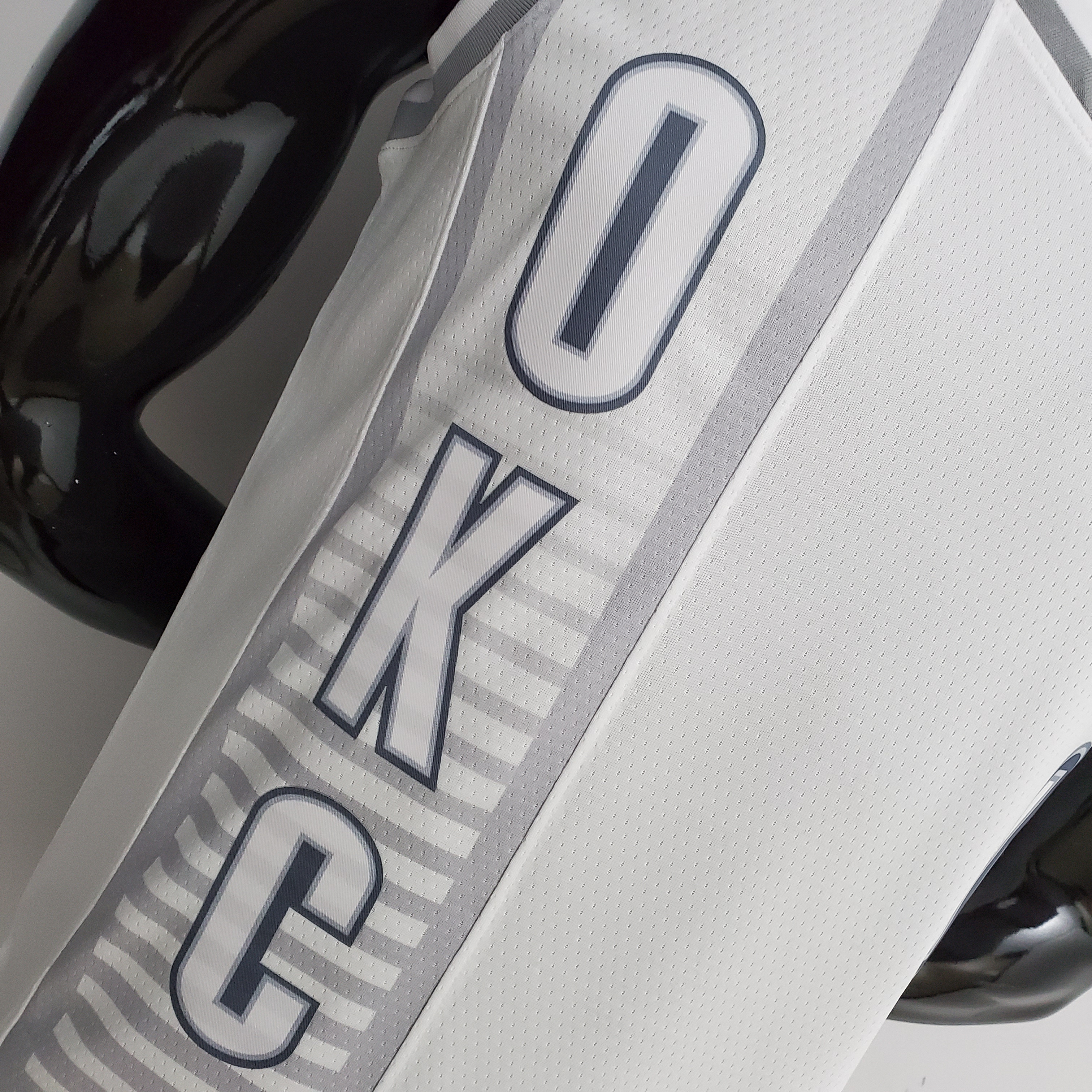 Russell Westbrook Oklahoma City Thunder 75th Anniversary 2022 City Edition Swingman Jersey White