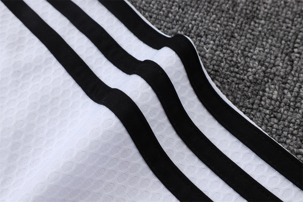 Juventus Training Short Sleeve Jersey 25/26