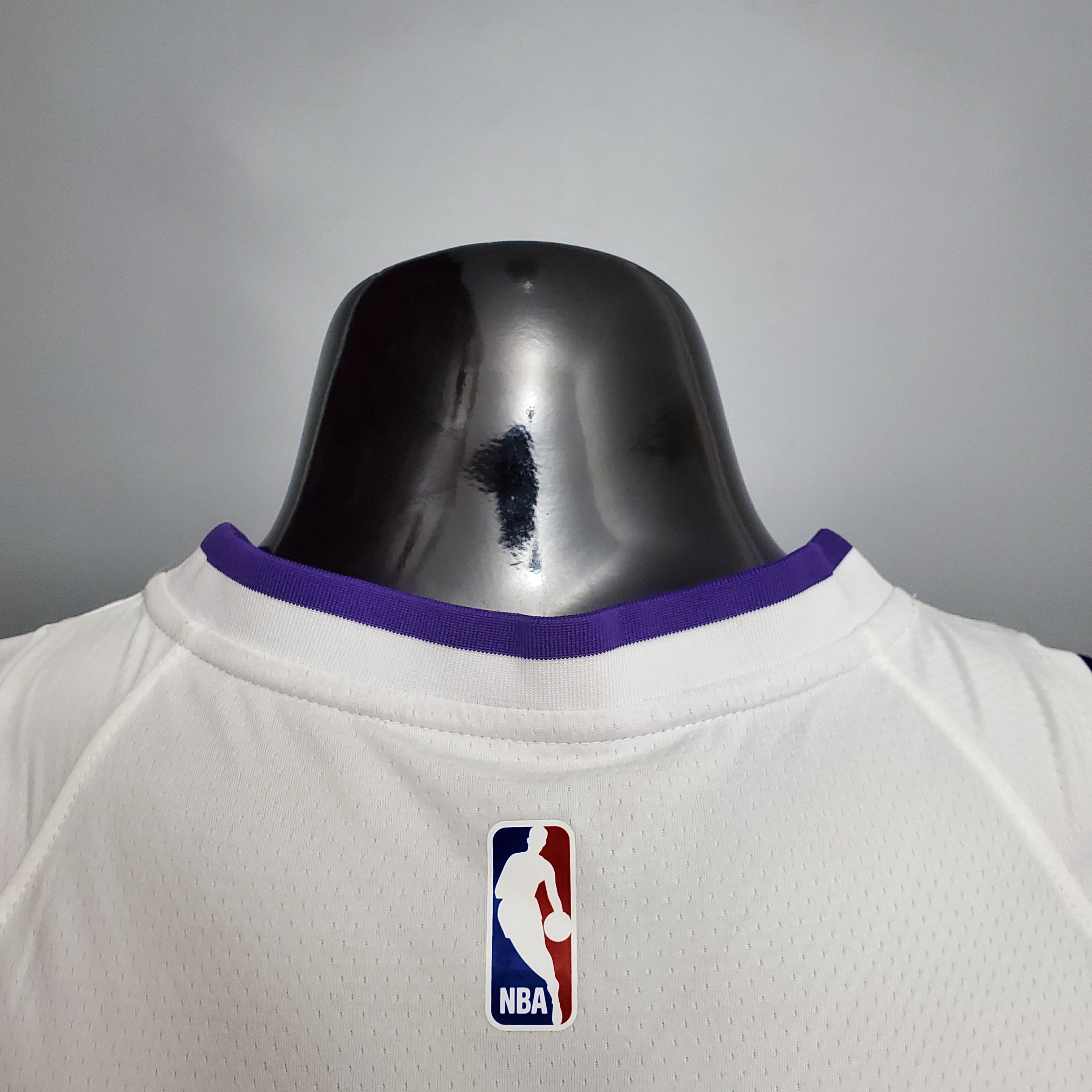 LeBron James Los Angeles Lakers 2020/21 Swingman Jersey White