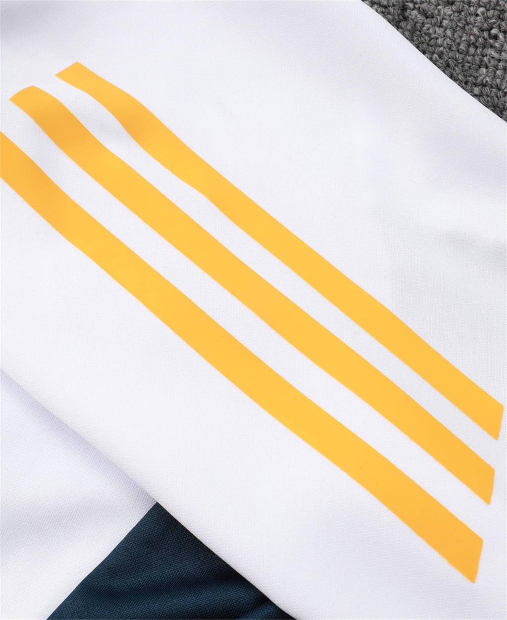 Real Madrid Kids Training Suit 24/25