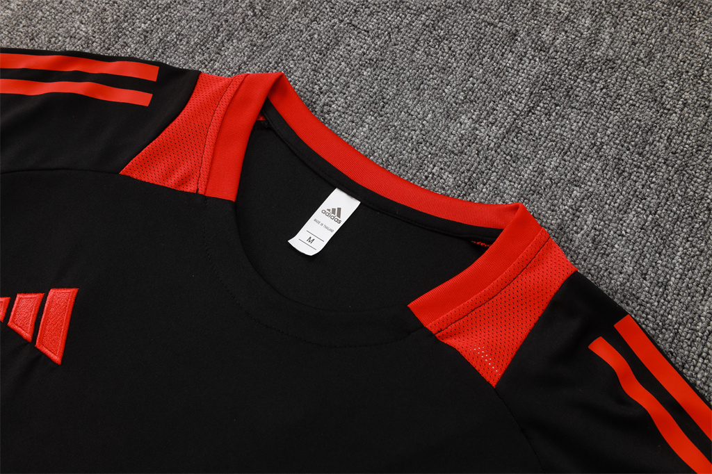 Internacional  Training Short sleeve Jersey 24/25