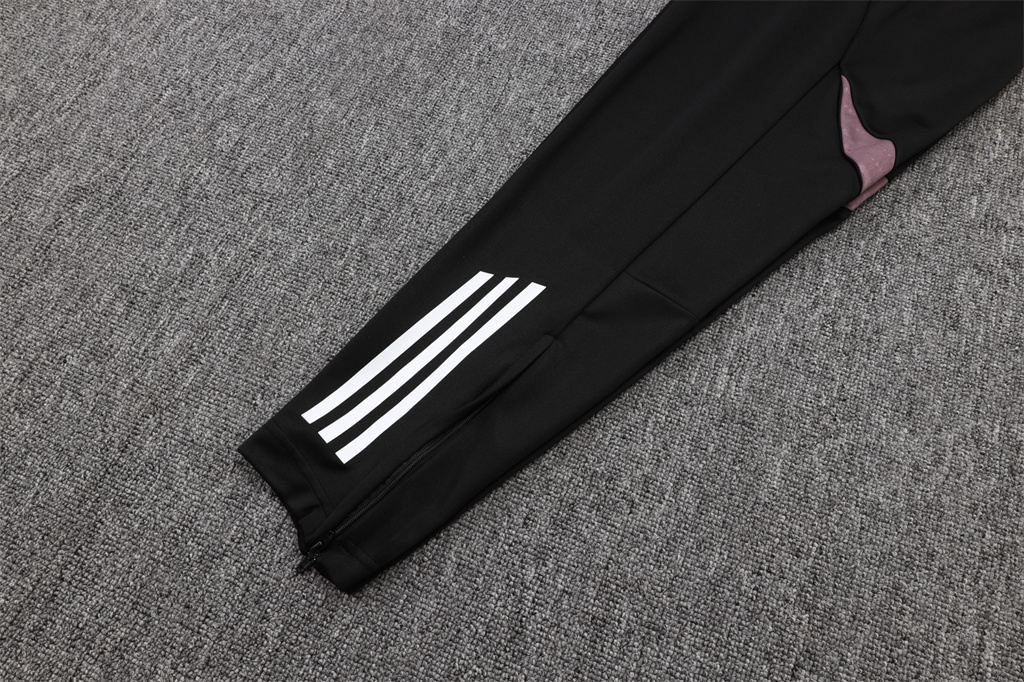 Manchester United Training Pants 25/26