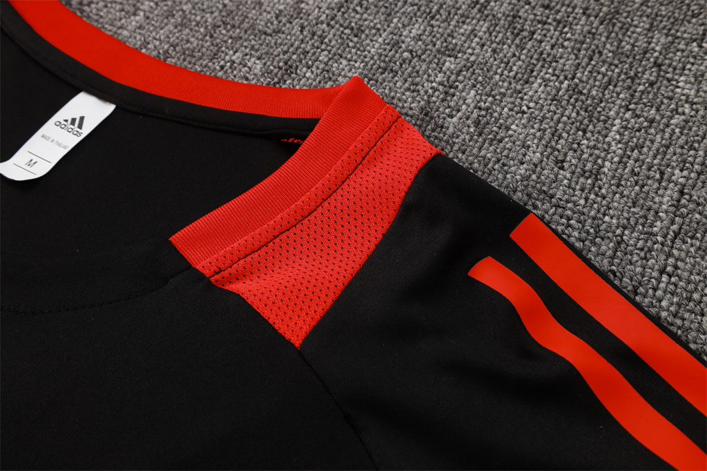 Internacional  Training Short sleeve Suit 24/25