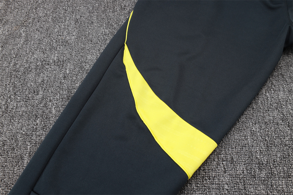 Real Madrid Training Pants 25/26