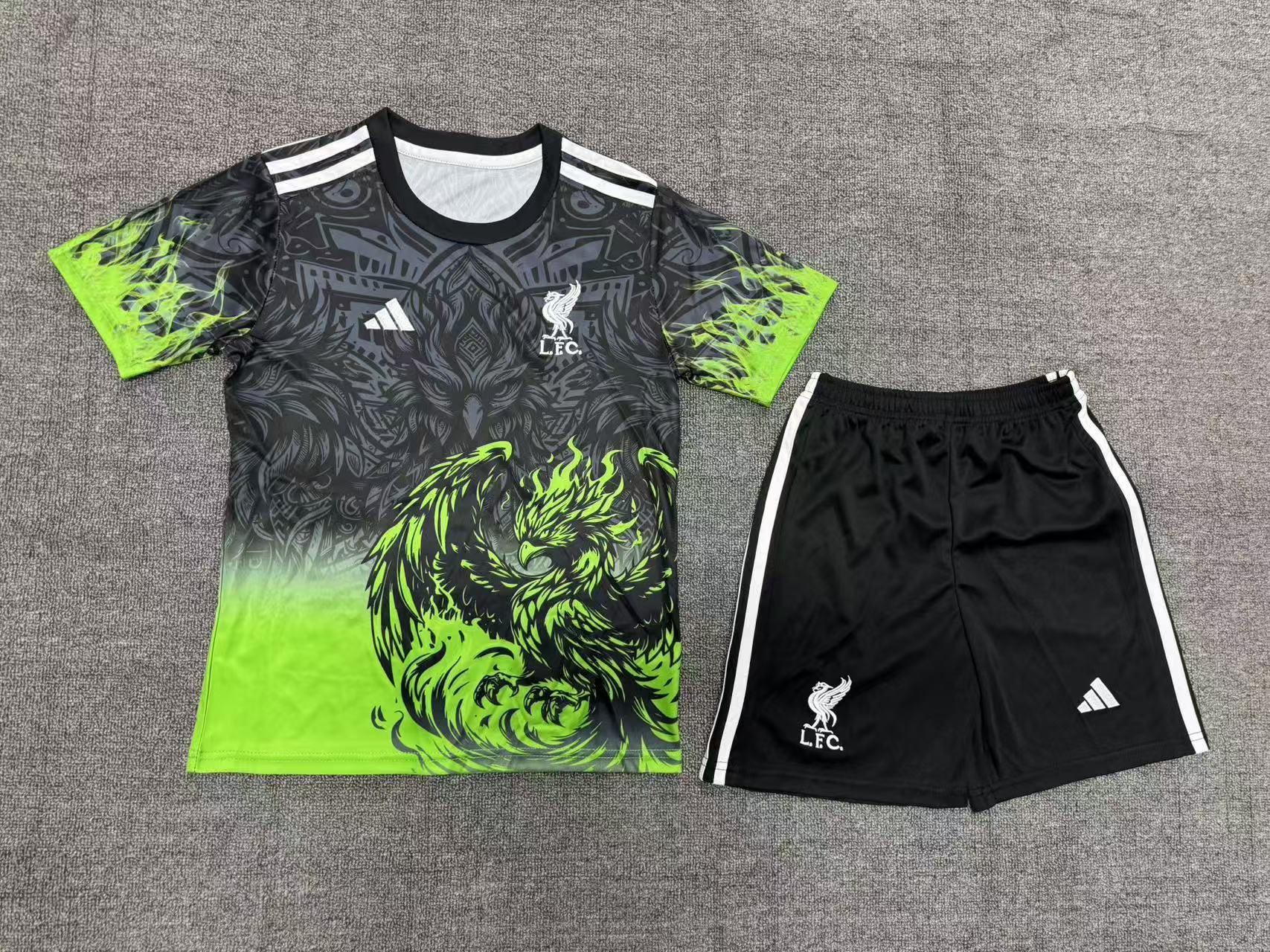 Liverpool Special Edition Kids Suit 25/26