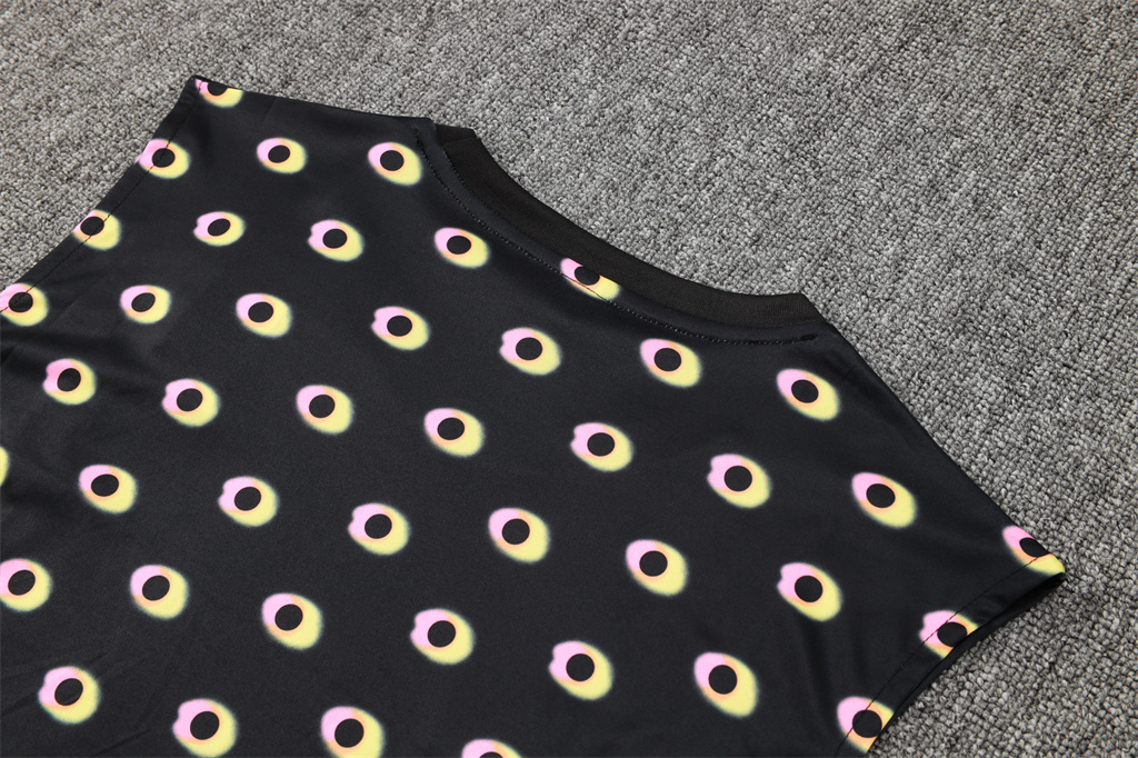 Juventus Training Jersey 24/25