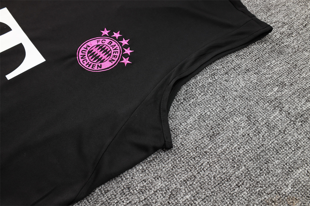 Bayern Munich Training Jersey 24/25