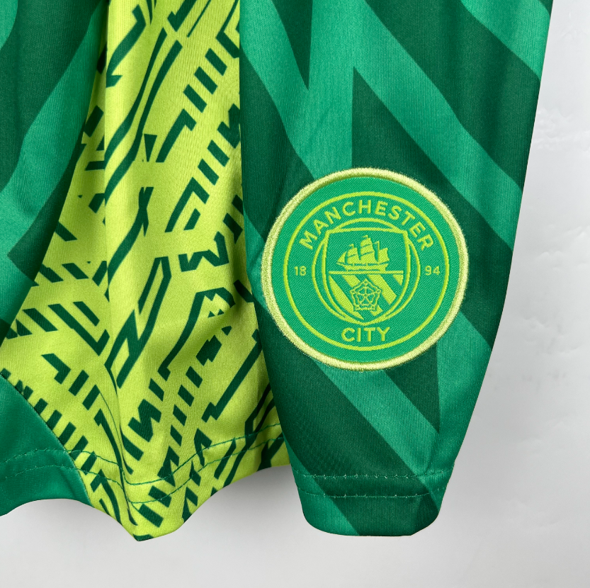 23-24 Kids Goalkeeper Manchester City Kit