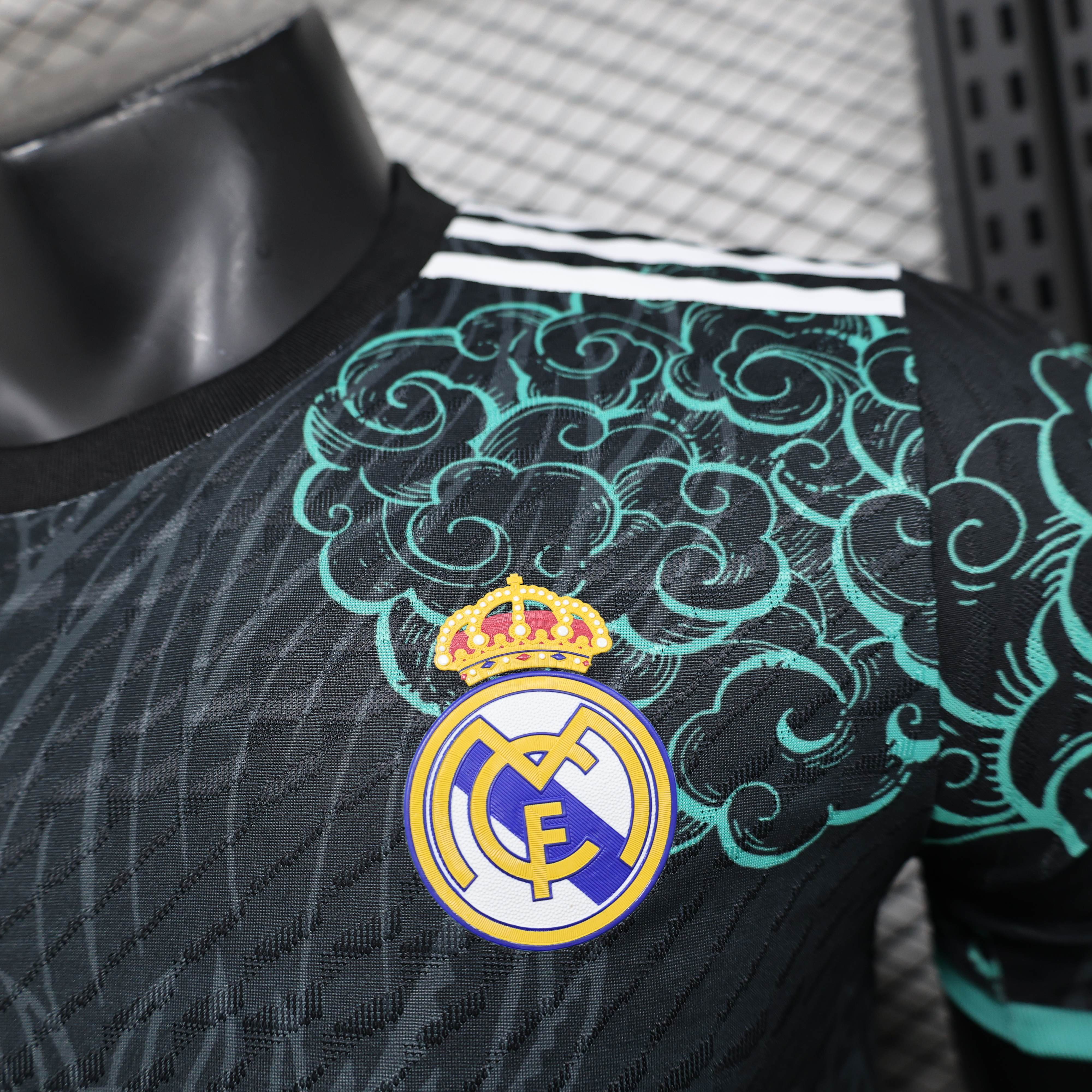 Real Madrid Dragon Special Edition Shirt Player Edition Football Jersey 25-26