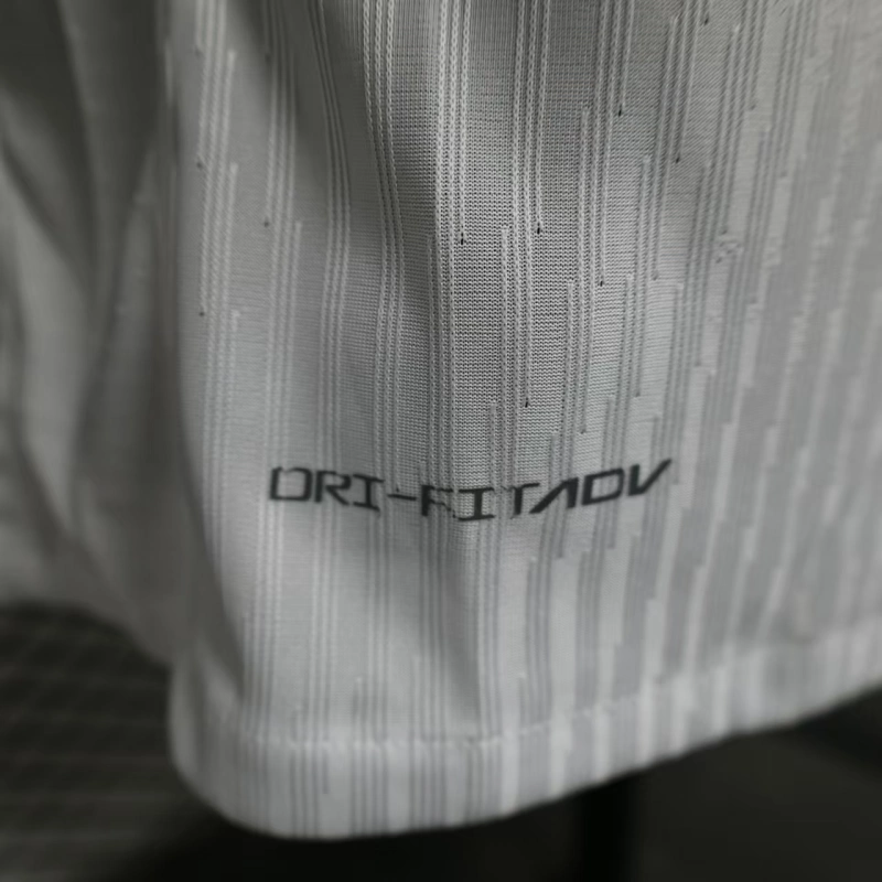 2025-26 Barcelona Home Player Version Shirt White Jersey Without Spofity Text