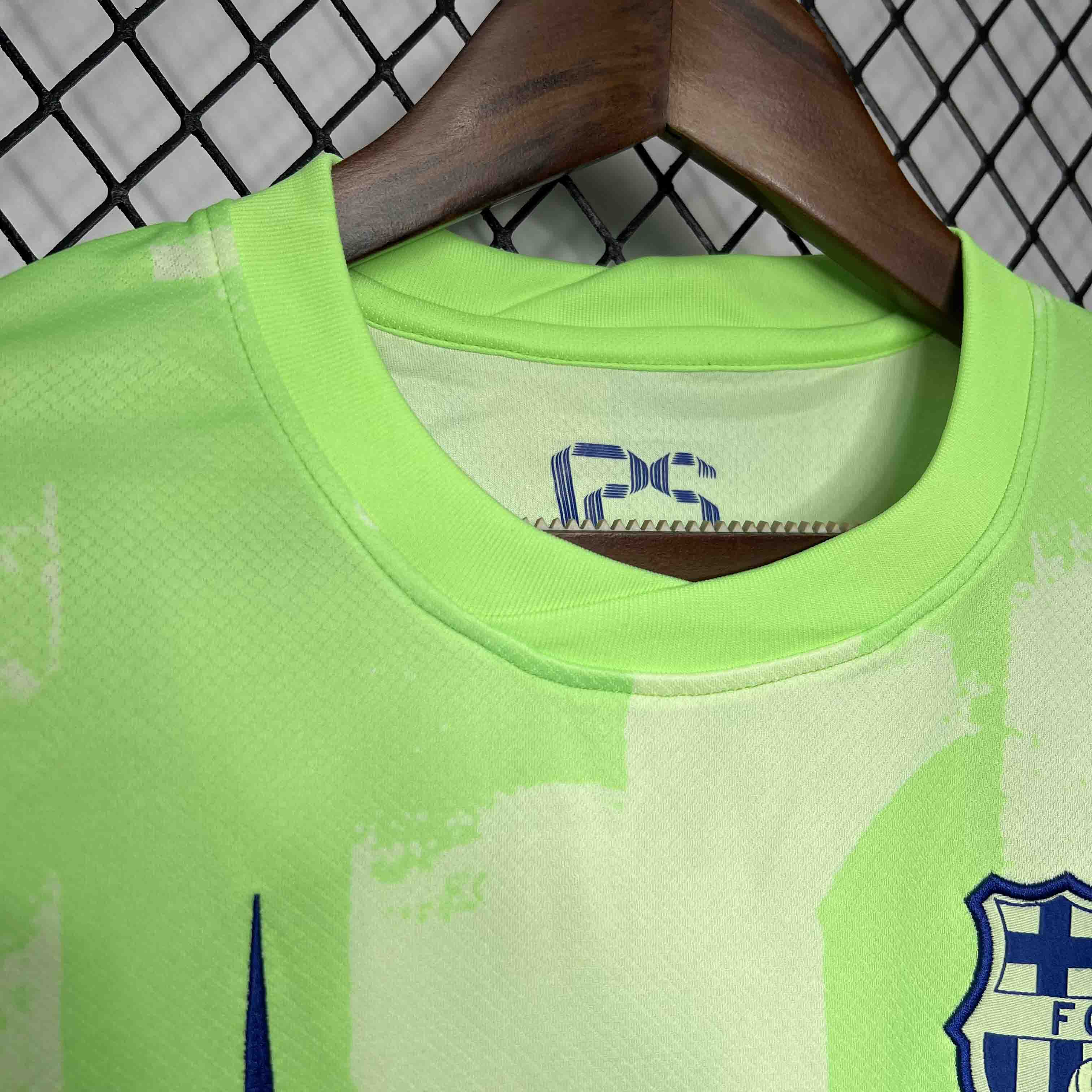 2024-25 Barcelona GAVI #6 LEWANDOWSKI #9 Long Sleeve Third Away Soccer Jersey Without Spofity Text