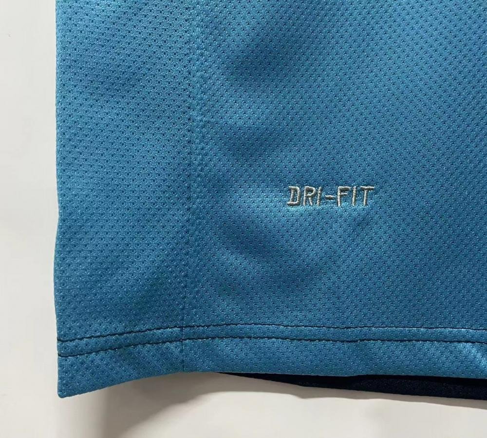 Arsenal Retro  Away Football Shirt 2011/2012