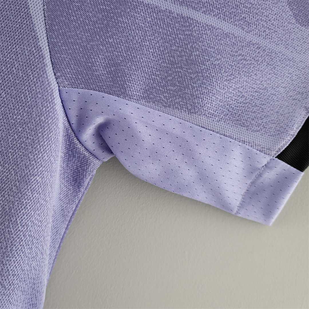 22-23 Real Madrid away jersey