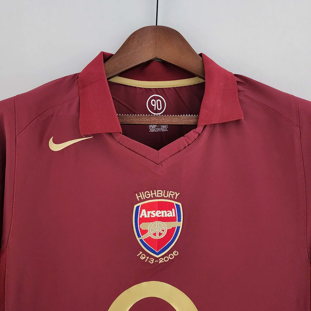 Arsenal Retro Long Sleeve Home Football Shirt 2005/2006