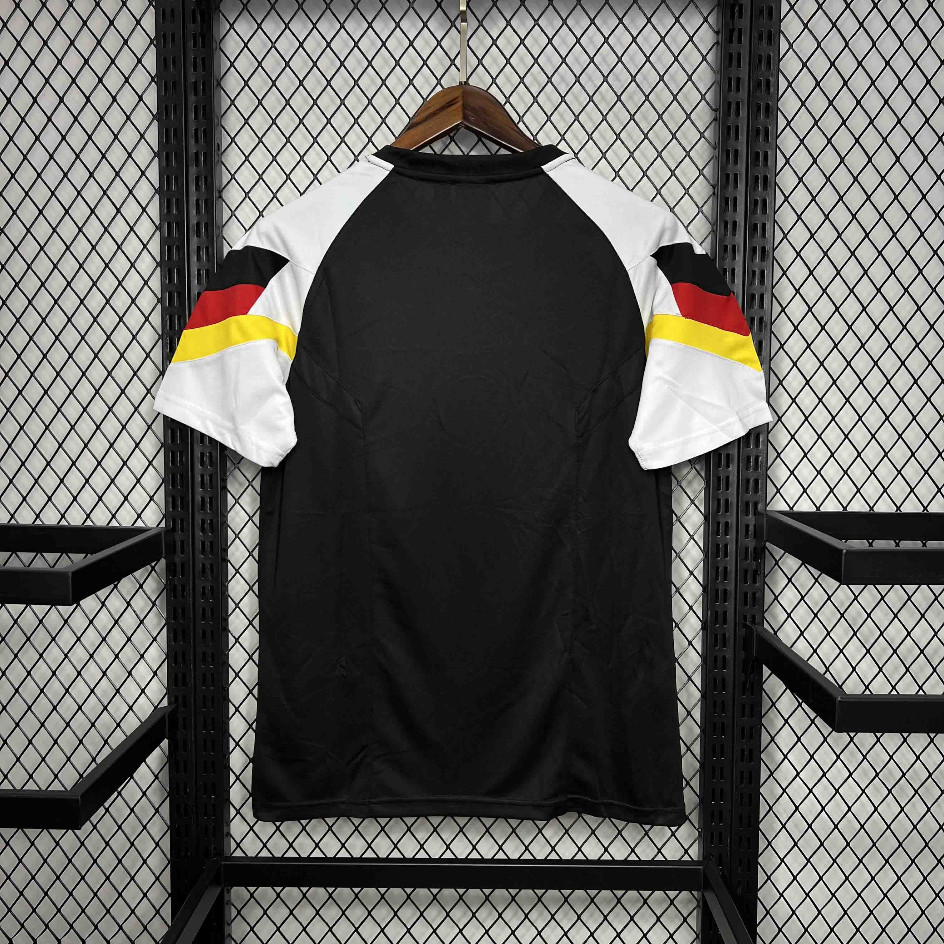 24-25 Germany pre-match training uniform