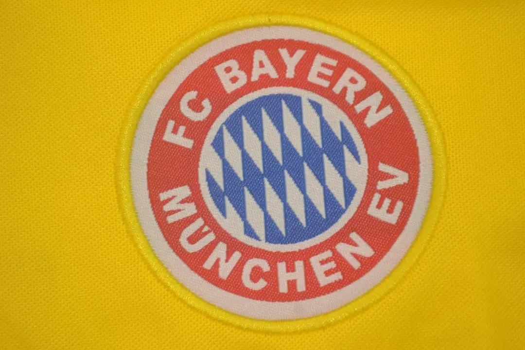 93-95 Bayern Munich Retro Jersey Away