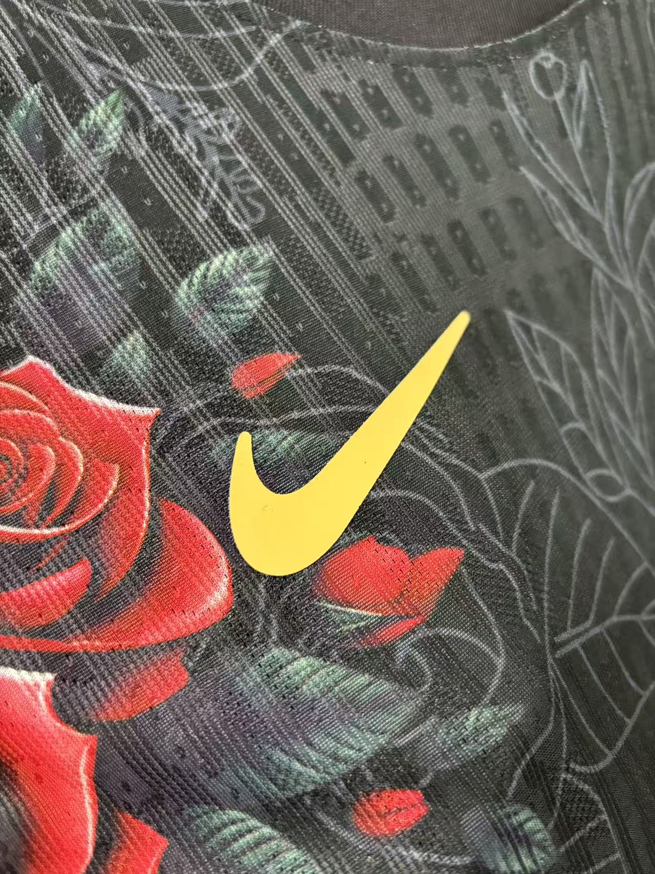 Barcelona Rose Special Edition Football Shirt 2025-26 Player Edition