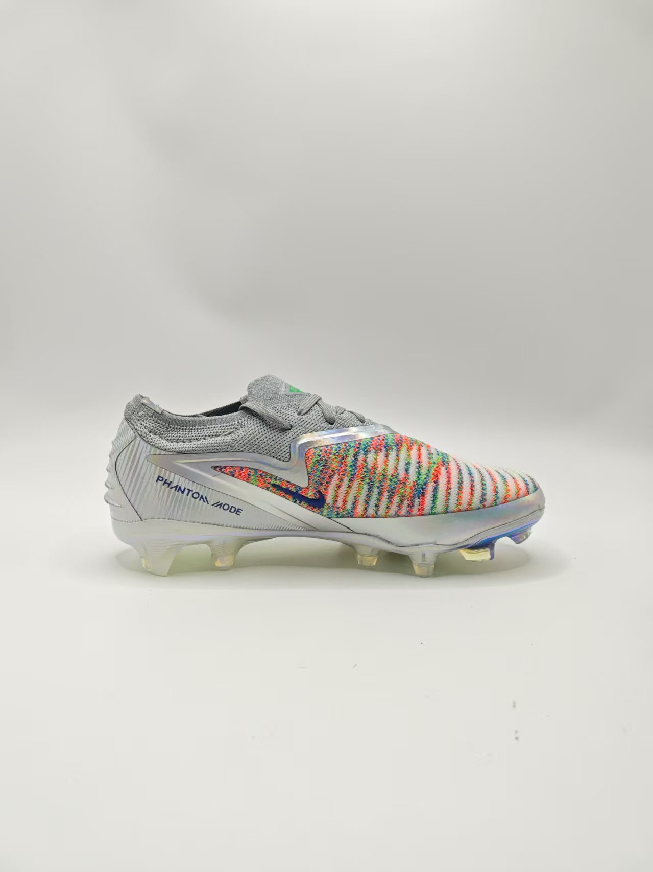 Nike Phantom GX III Low-Top Double-Layer Waterproof Fish Thread Full Knit FG Soccer Cleats