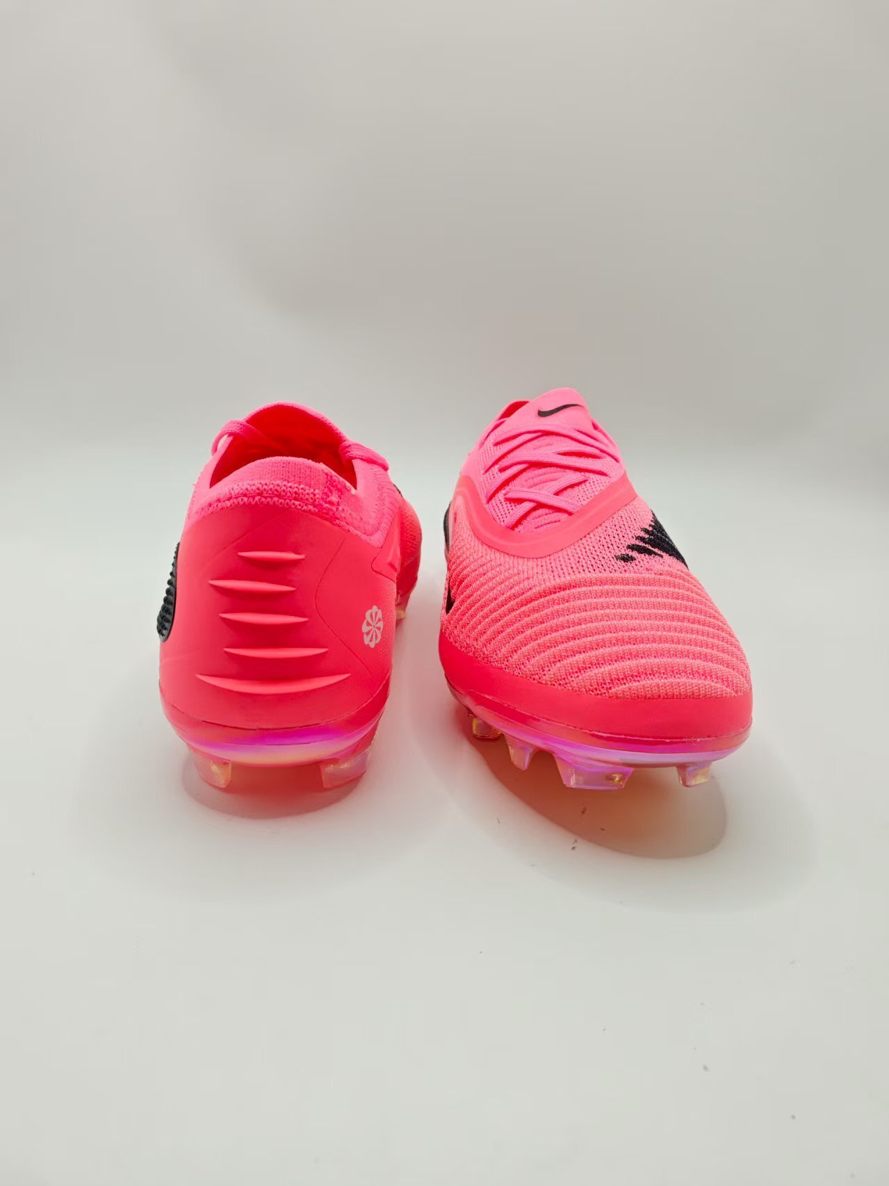 Nike Phantom GX III Low-Top Double-Layer Waterproof Fish Thread Full Knit FG Soccer Cleats