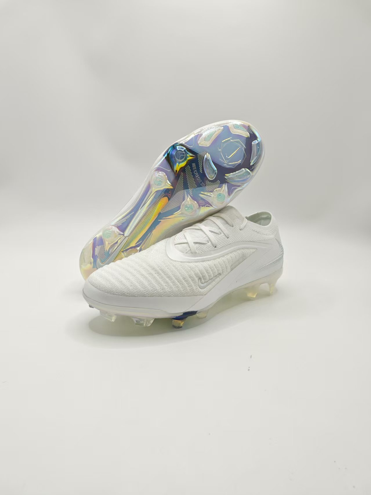 Nike Phantom GX III Low-Top Double-Layer Waterproof Fish Thread Full Knit FG Soccer Cleats