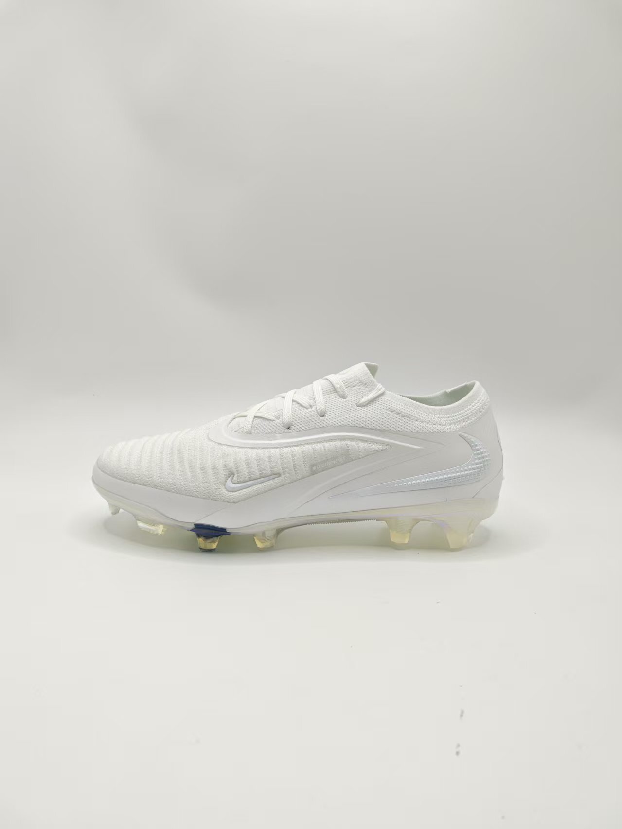 Nike Phantom GX III Low-Top Double-Layer Waterproof Fish Thread Full Knit FG Soccer Cleats