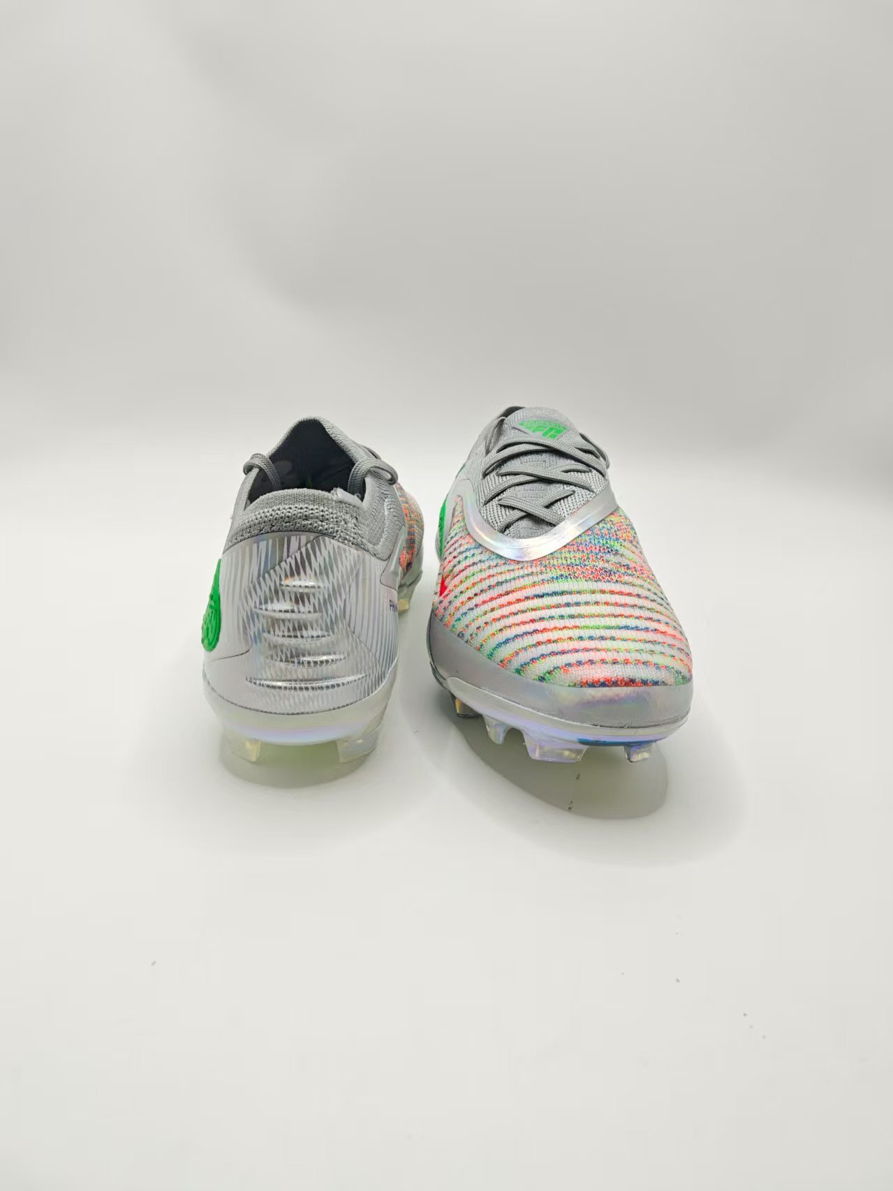 Nike Phantom GX III Low-Top Double-Layer Waterproof Fish Thread Full Knit FG Soccer Cleats