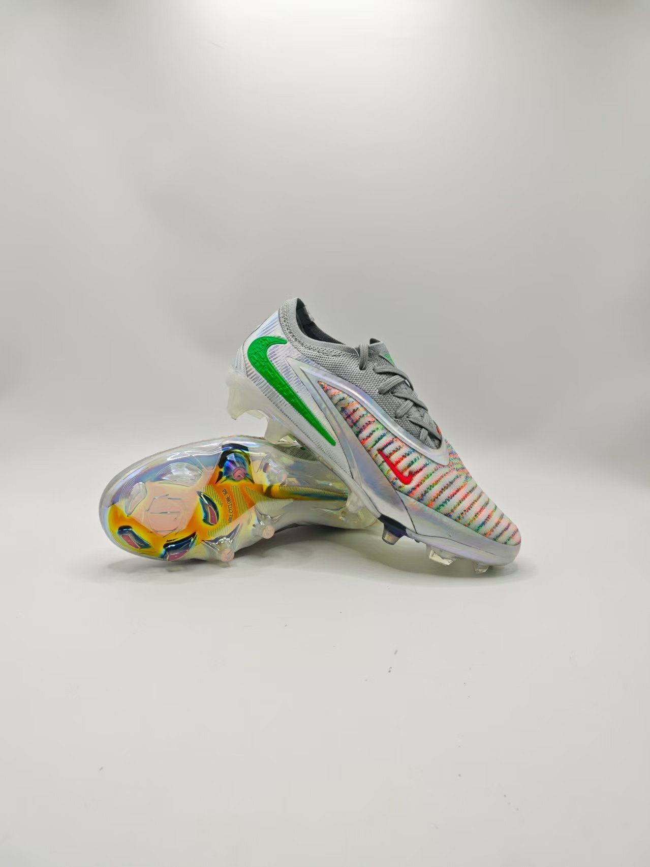 Nike Phantom GX III Low-Top Double-Layer Waterproof Fish Thread Full Knit FG Soccer Cleats