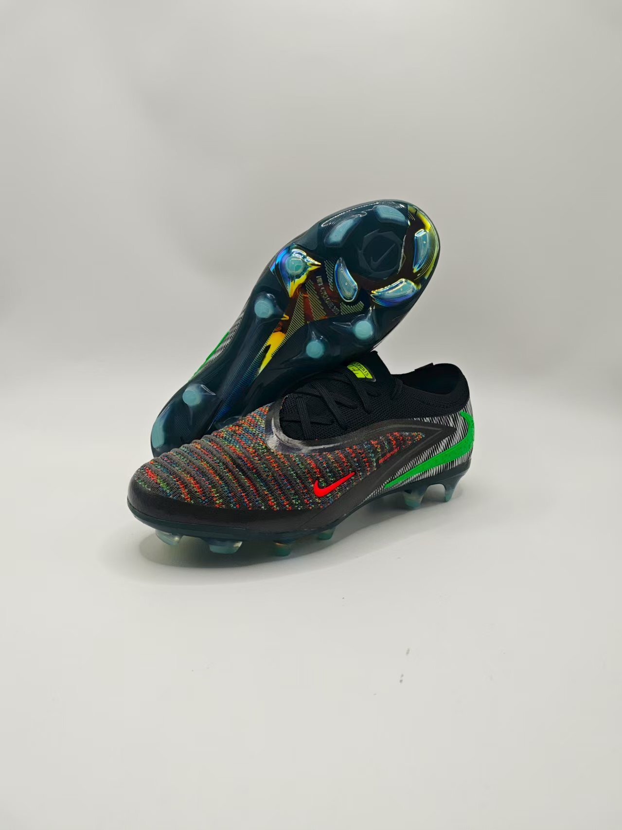 Nike Phantom GX III Low-Top Double-Layer Waterproof Fish Thread Full Knit FG Soccer Cleats