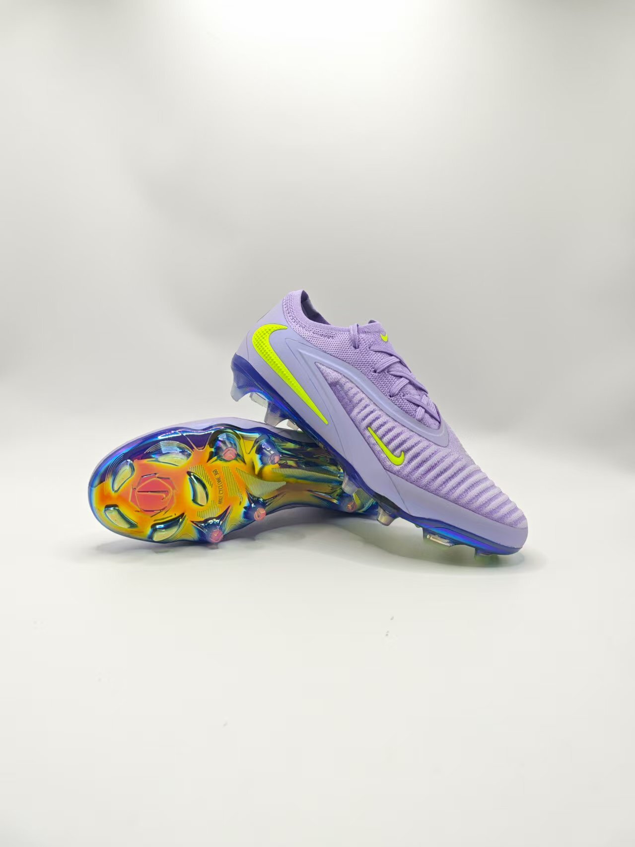 Nike Phantom GX III Low-Top Double-Layer Waterproof Fish Thread Full Knit FG Soccer Cleats