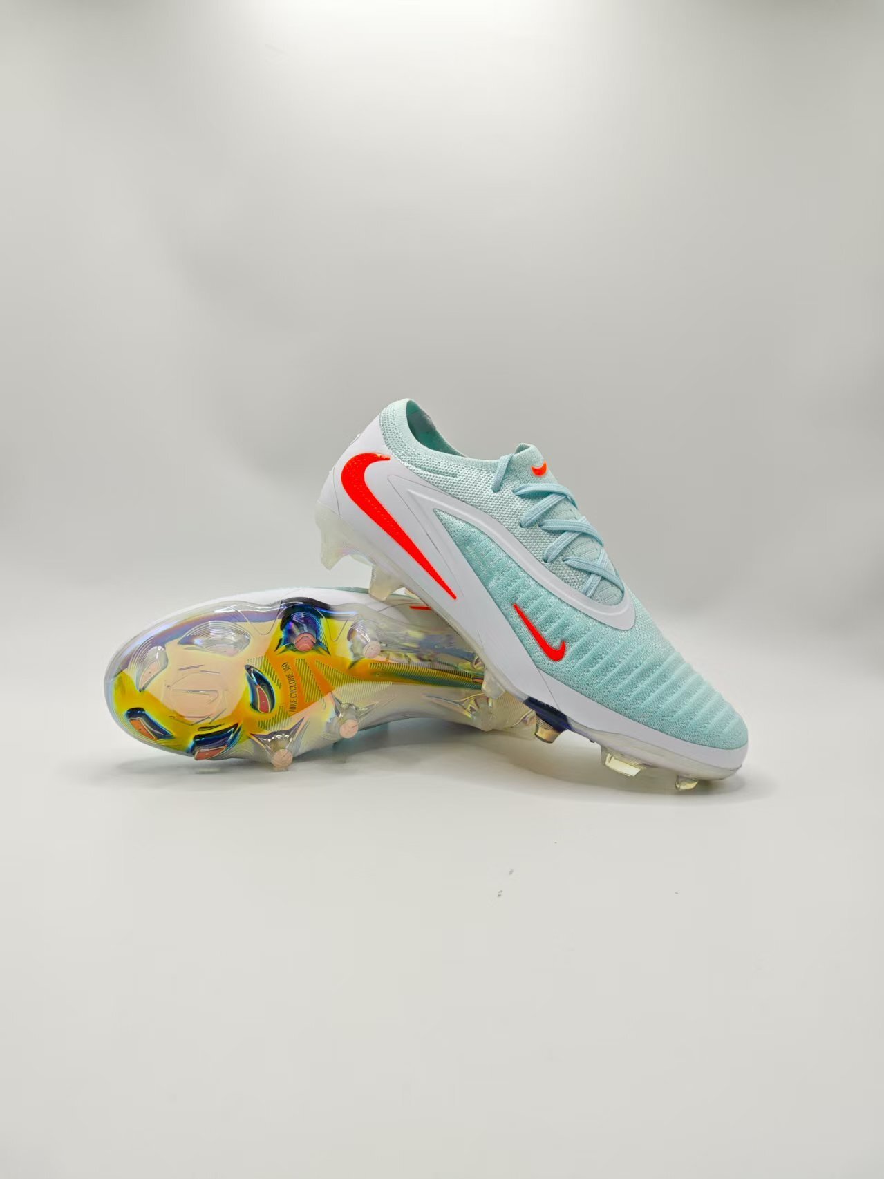 Nike Phantom GX III Low-Top Double-Layer Waterproof Fish Thread Full Knit FG Soccer Cleats