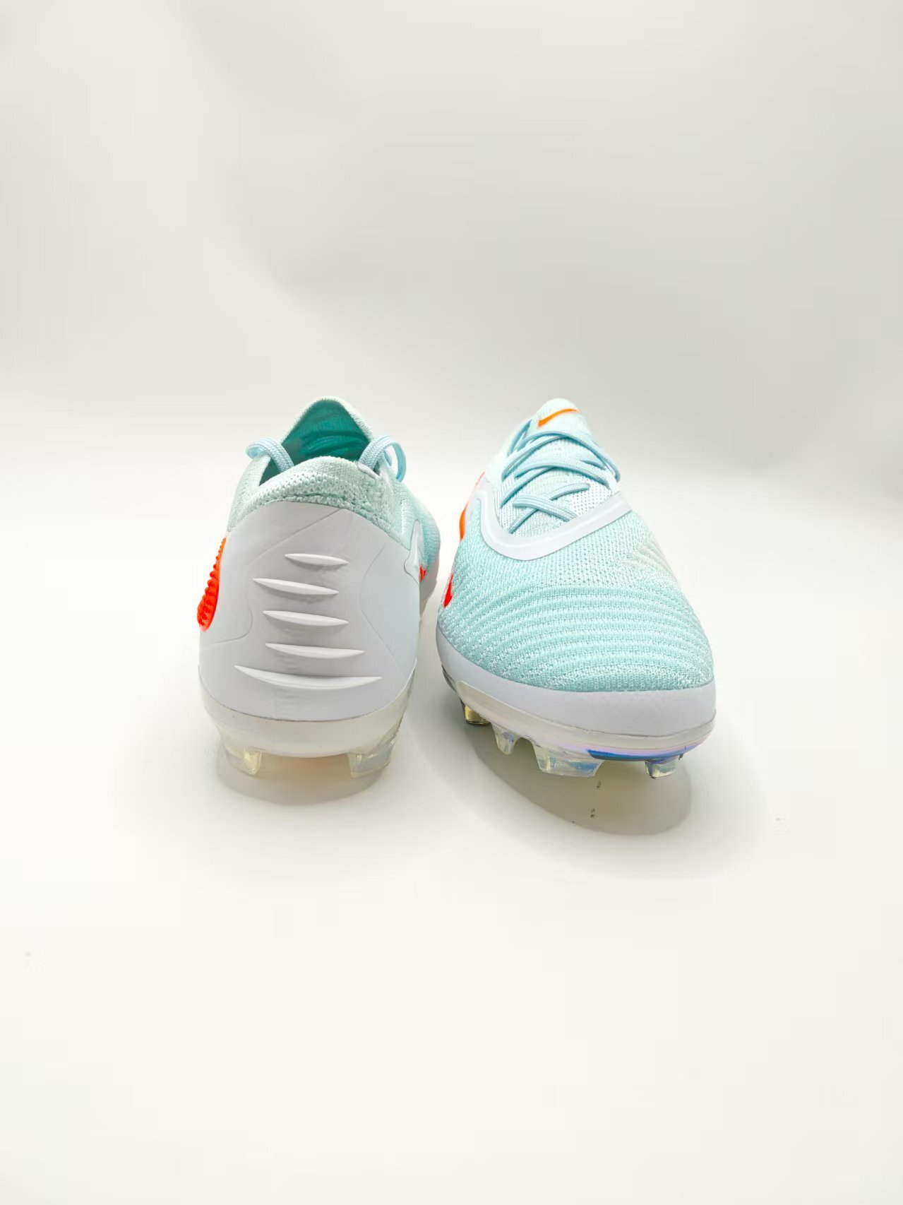 Nike Phantom GX III Low-Top Double-Layer Waterproof Fish Thread Full Knit FG Soccer Cleats