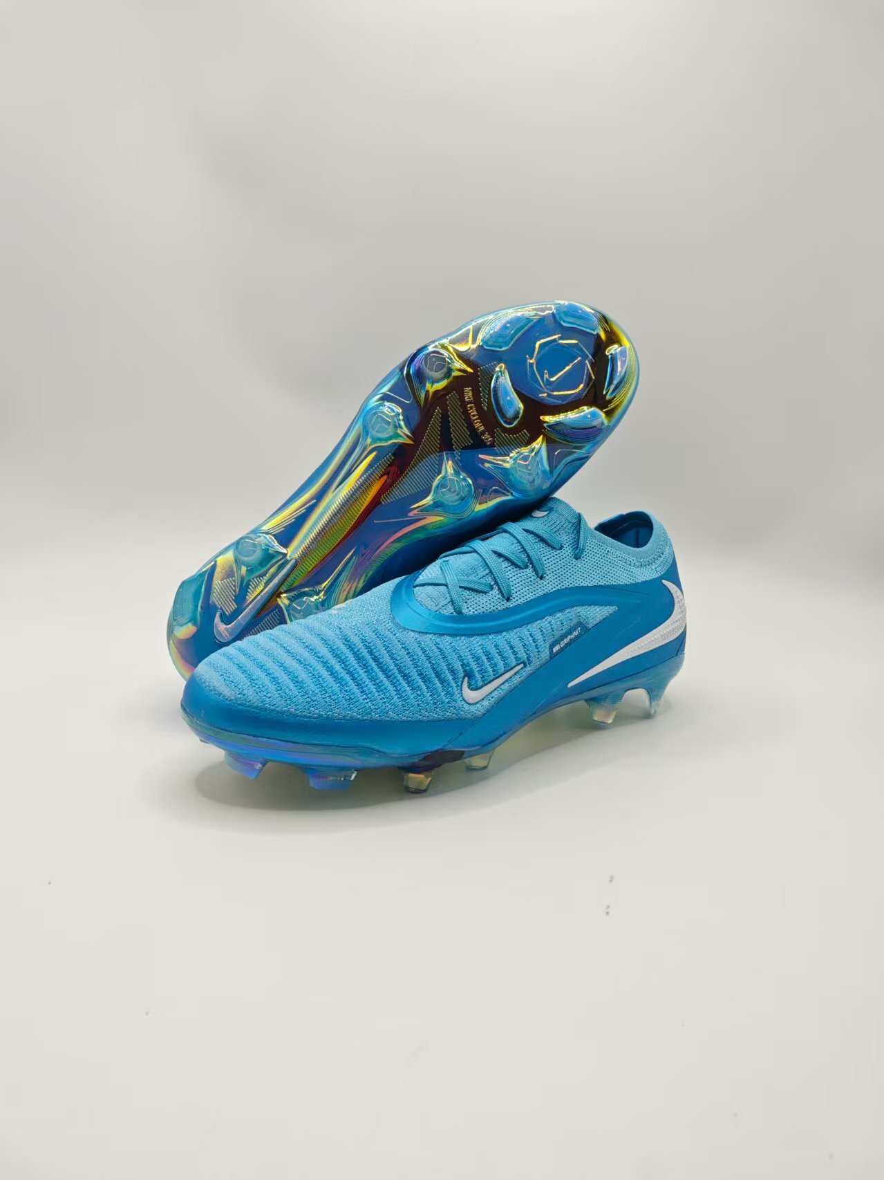 Nike Phantom GX III Low-Top Double-Layer Waterproof Fish Thread Full Knit FG Soccer Cleats