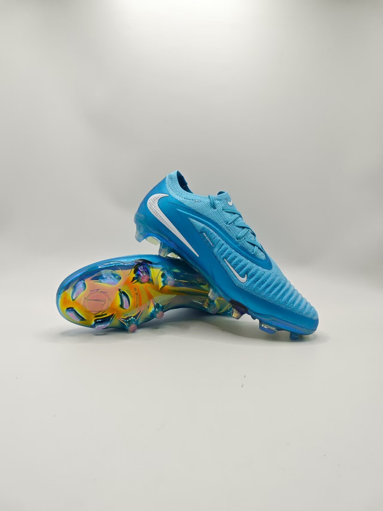 Nike Phantom GX III Low-Top Double-Layer Waterproof Fish Thread Full Knit FG Soccer Cleats