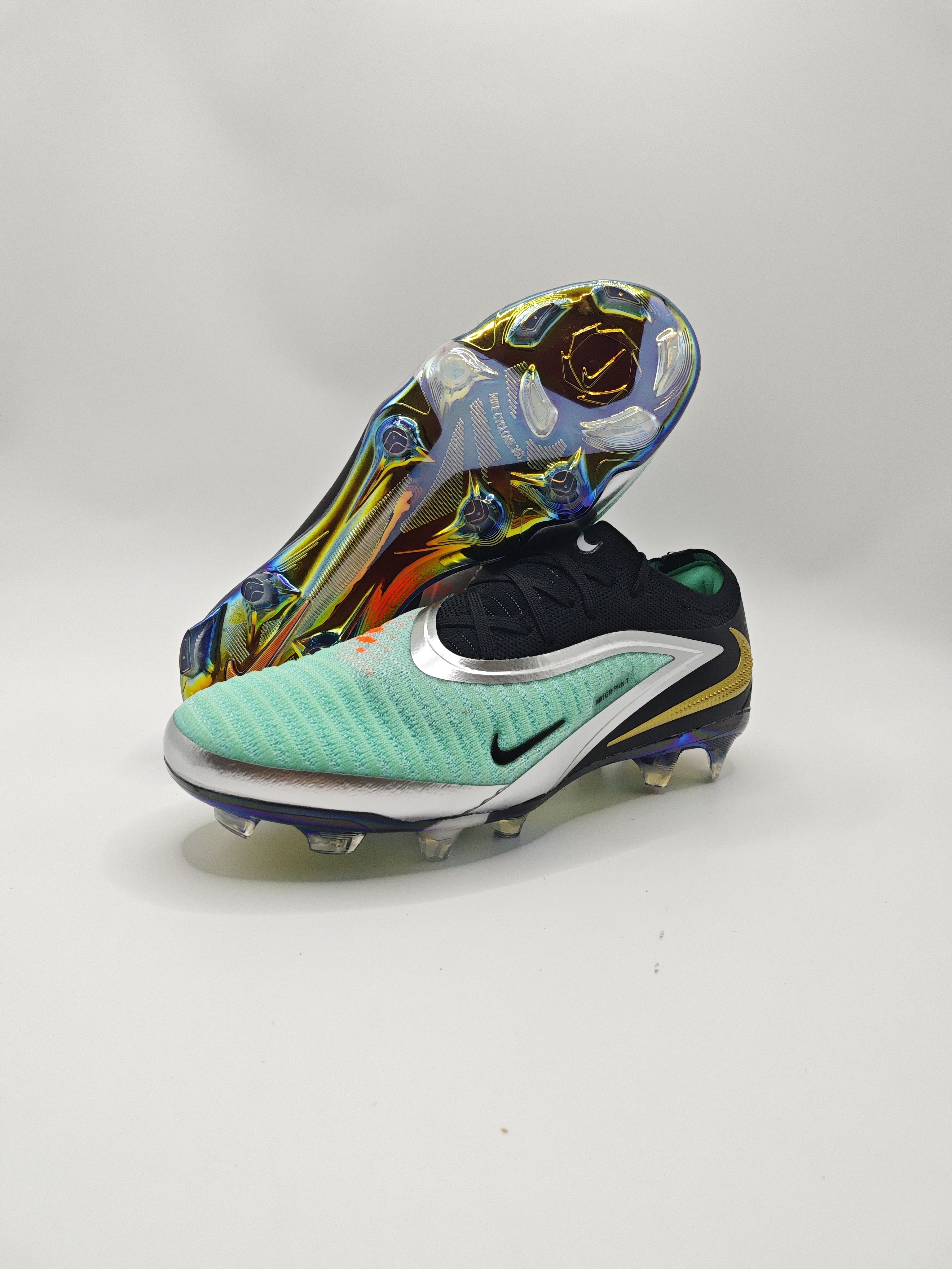 Nike Phantom GX III Low-Top Double-Layer Waterproof Fish Thread Full Knit FG Soccer Cleats