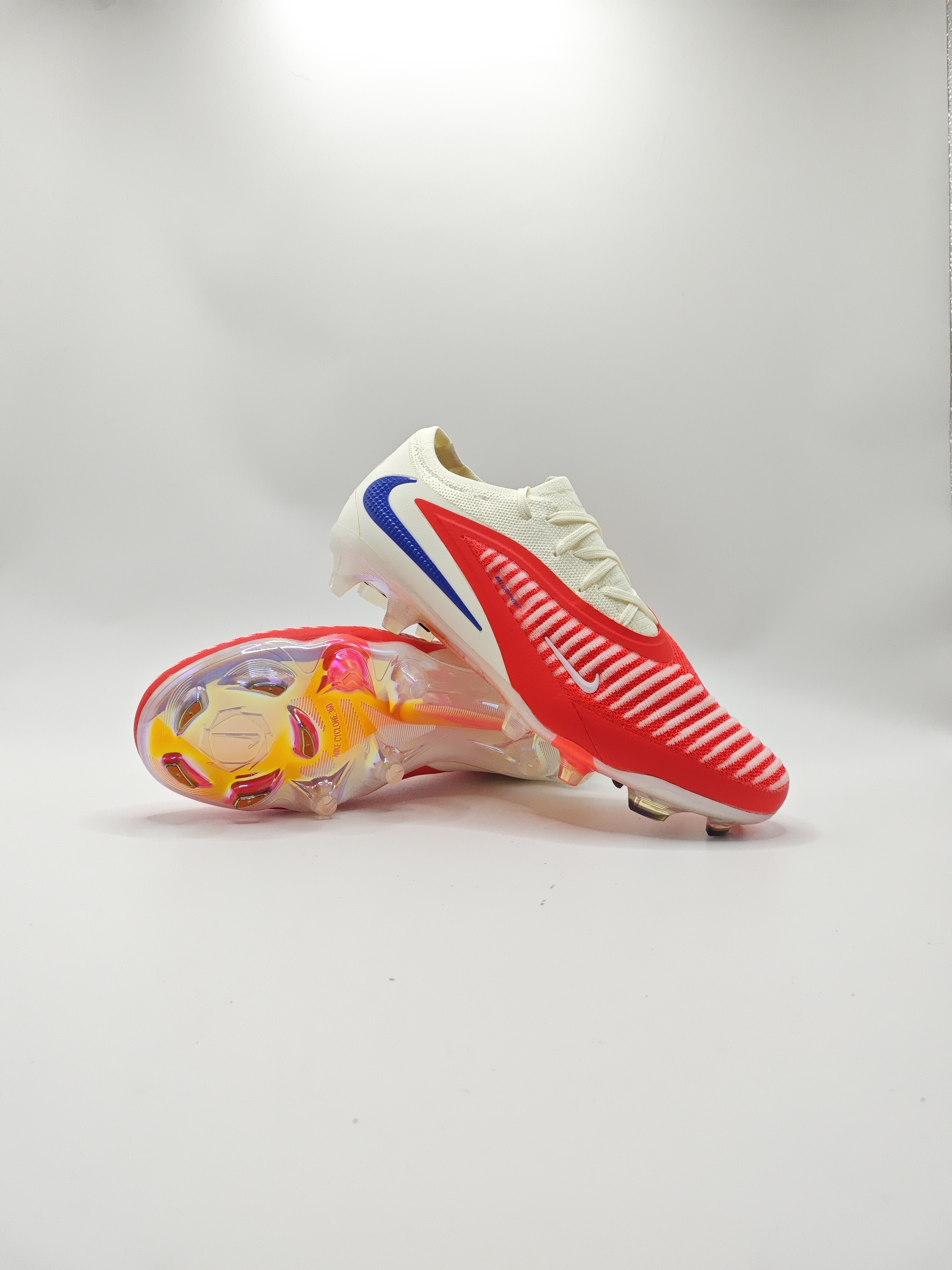 Nike Phantom GX III Low-Top Double-Layer Waterproof Fish Thread Full Knit FG Soccer Cleats