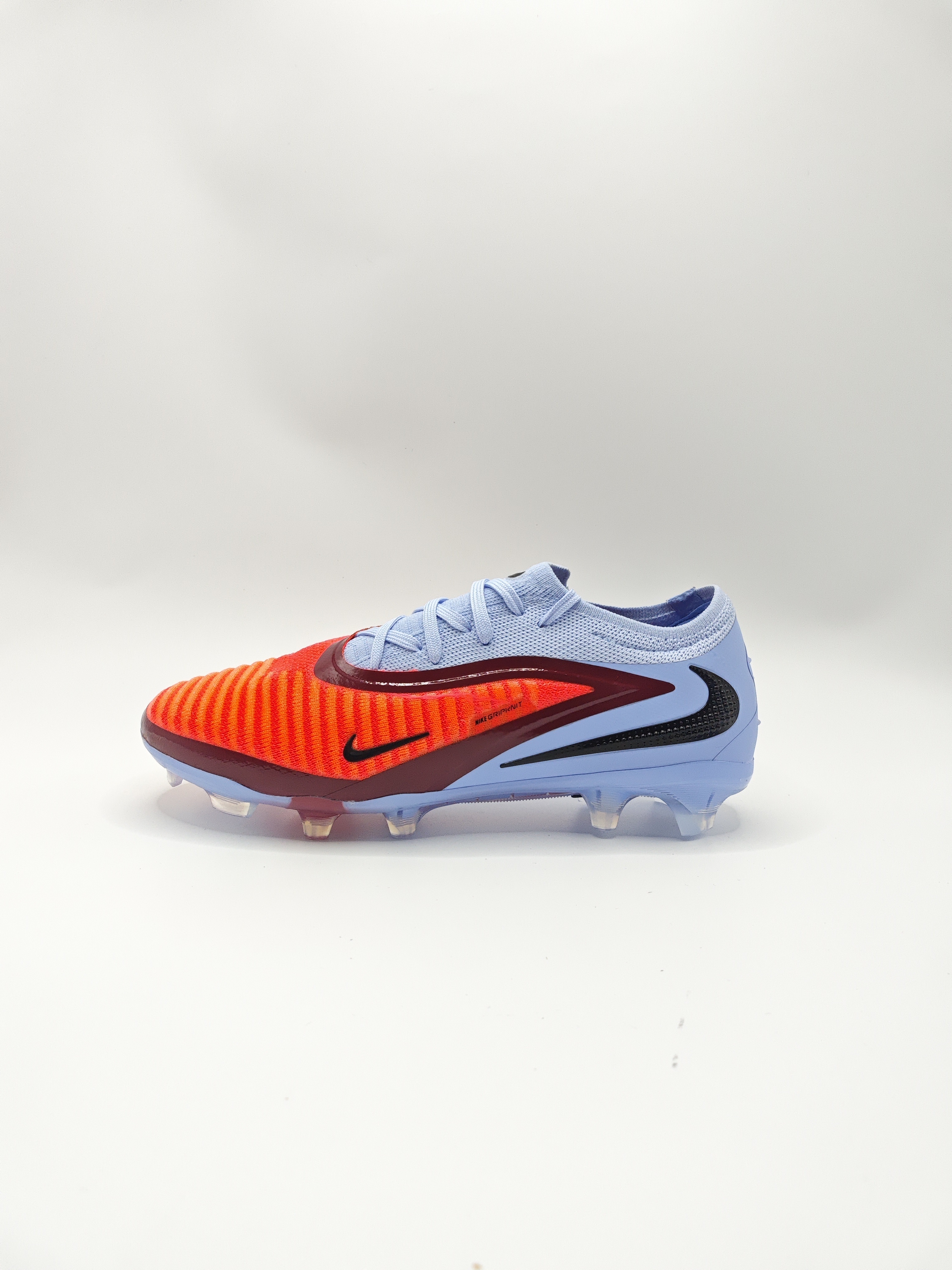 Nike Phantom GX III Low-Top Double-Layer Waterproof Fish Thread Full Knit FG Soccer Cleats