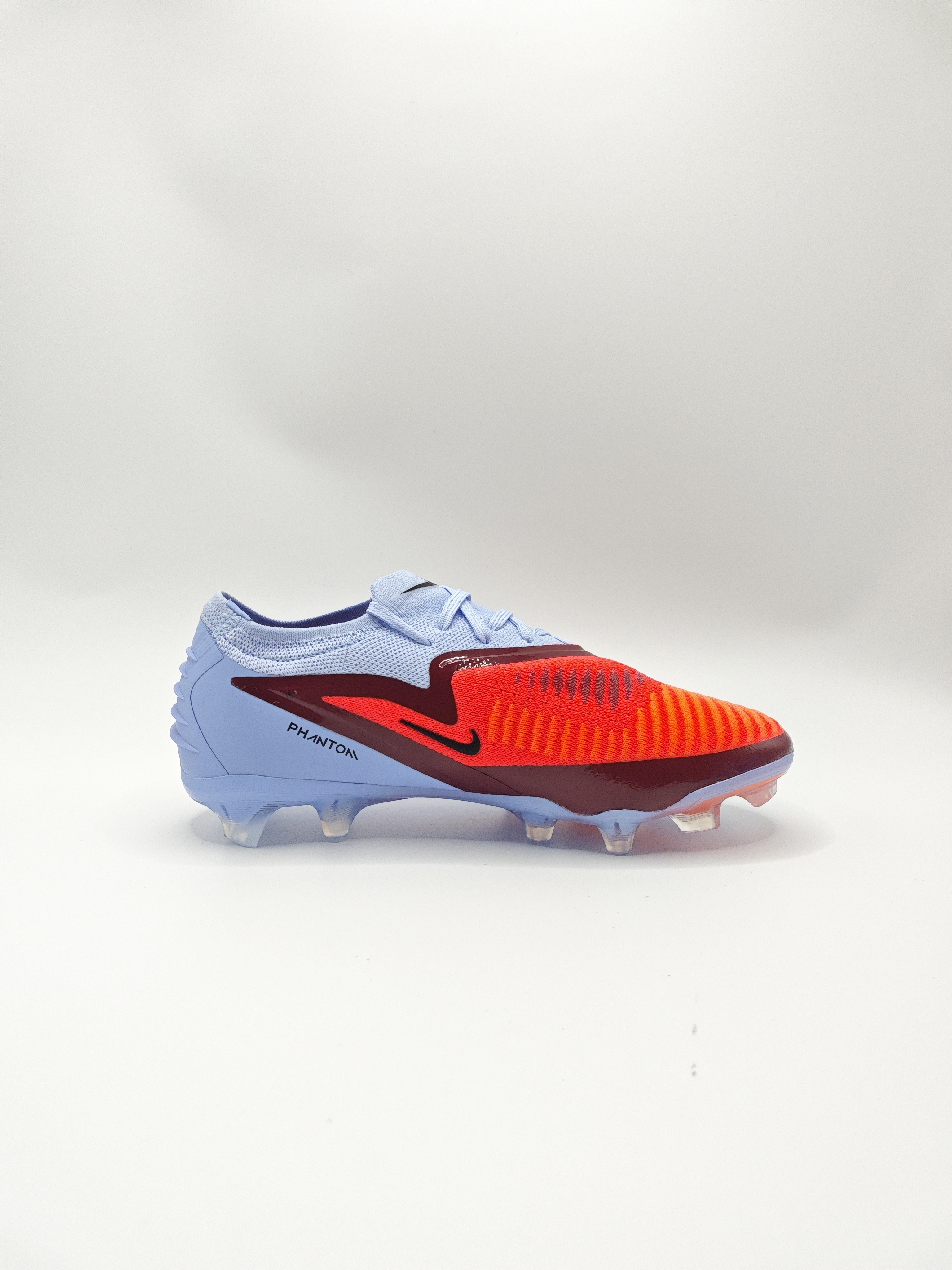Nike Phantom GX III Low-Top Double-Layer Waterproof Fish Thread Full Knit FG Soccer Cleats