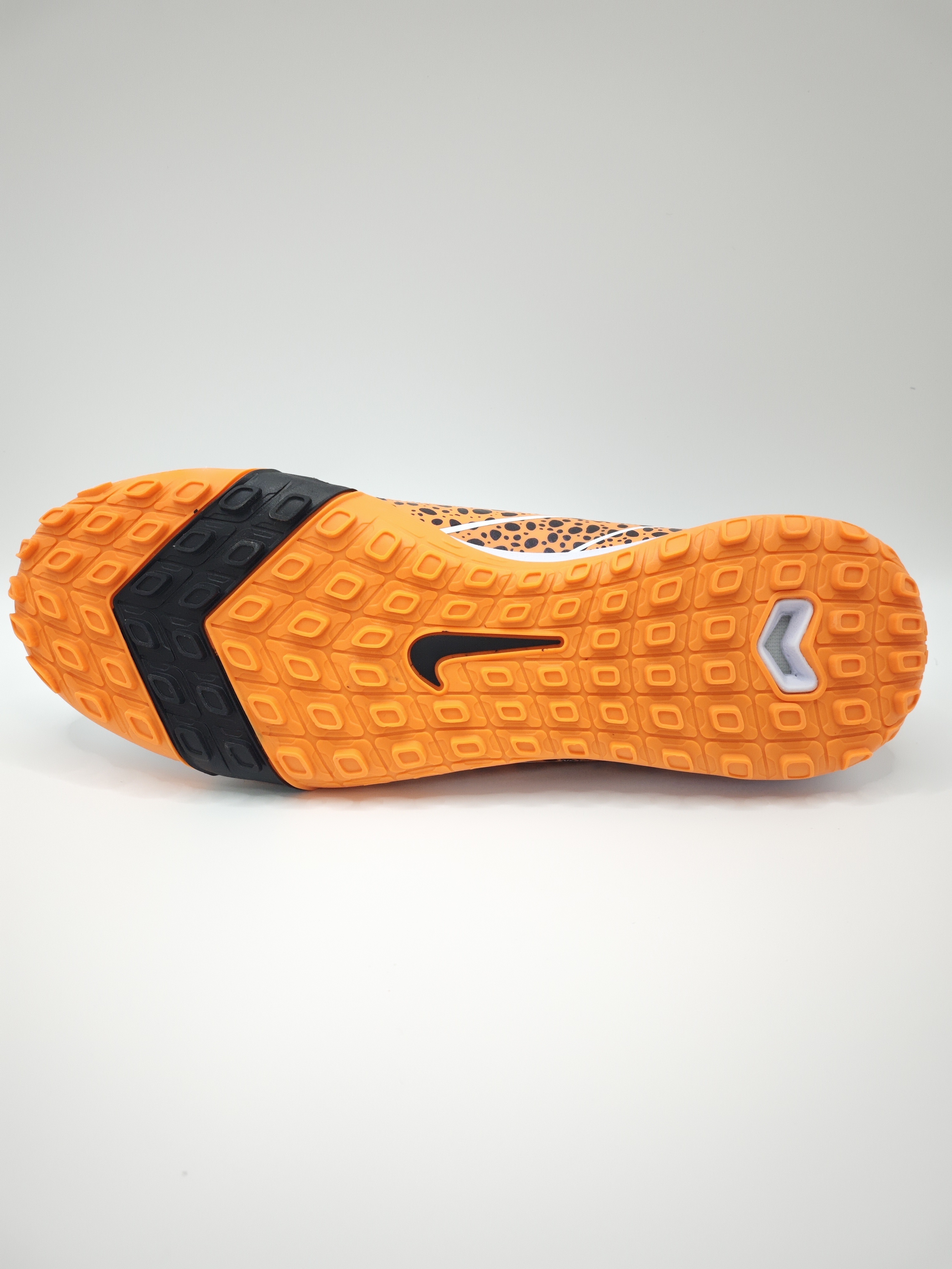 Nike Mercurial 16 Low-Top Soccer Cleats: Built-in Full Air Cushion, Waterproof Knit & MD Outsole for Grass Pitches