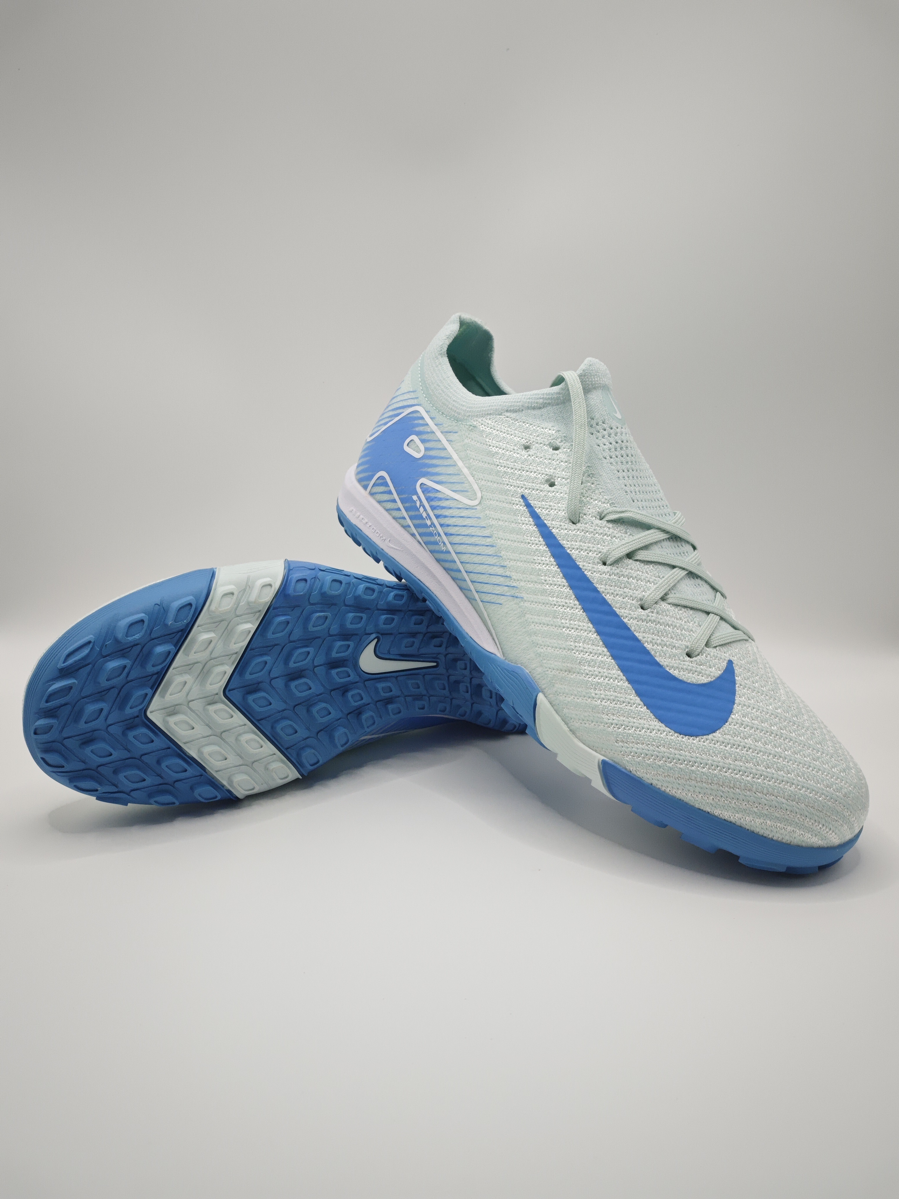 Nike Mercurial 16 Low-Top Soccer Cleats: Built-in Full Air Cushion, Waterproof Knit & MD Outsole for Grass Pitches