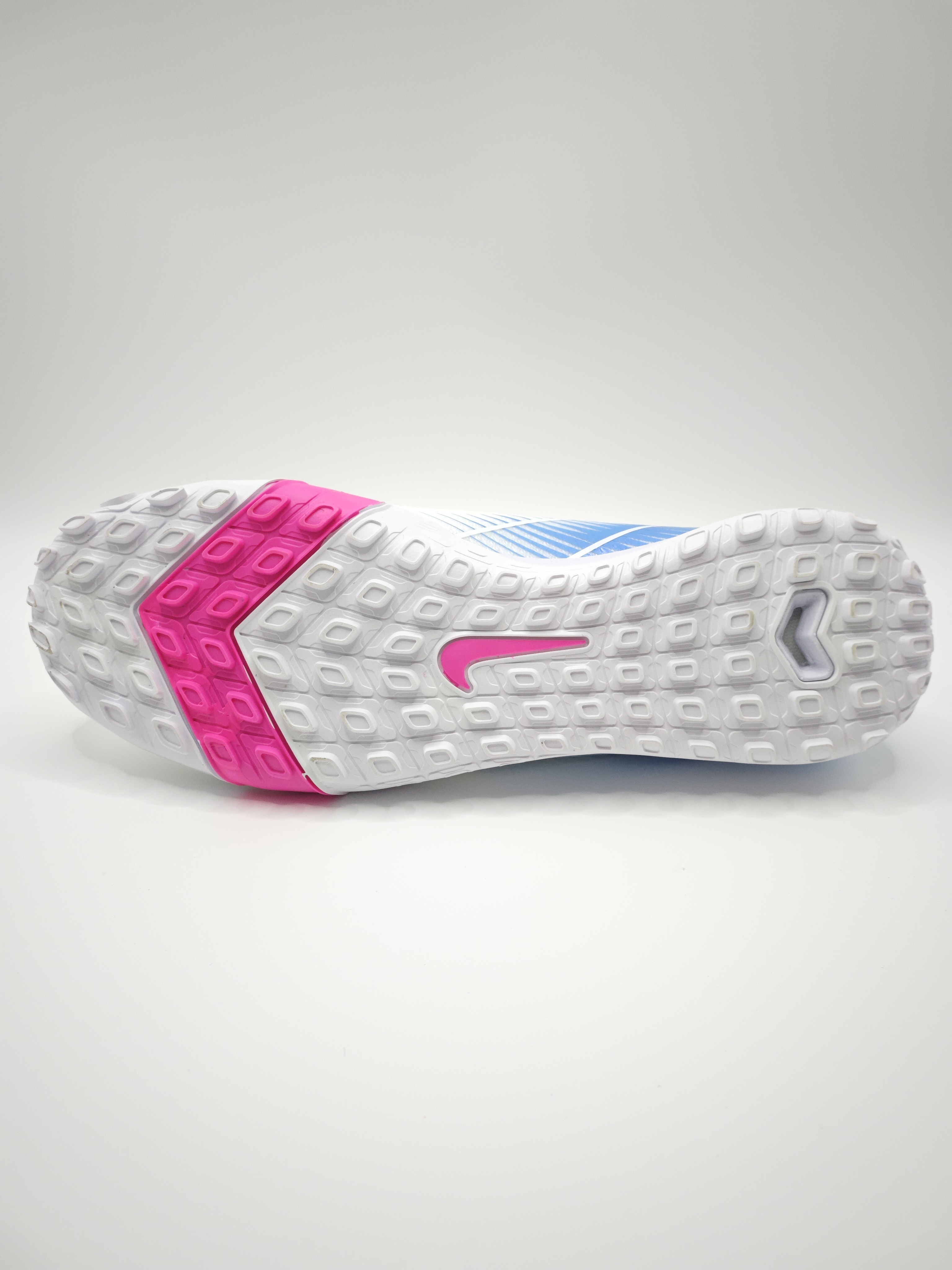 Nike Mercurial 16 High-Top Soccer Cleats: Built-in Full Air Cushion, Waterproof Knit & MD Outsole for Grass Pitches