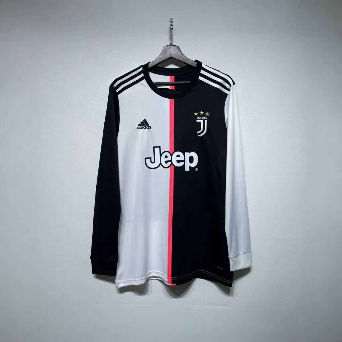 2019-20 Cristiano Ronaldo #7 Juventus Home Retro Player Version Soccer Jersey with UCL Patch - Long Sleeve