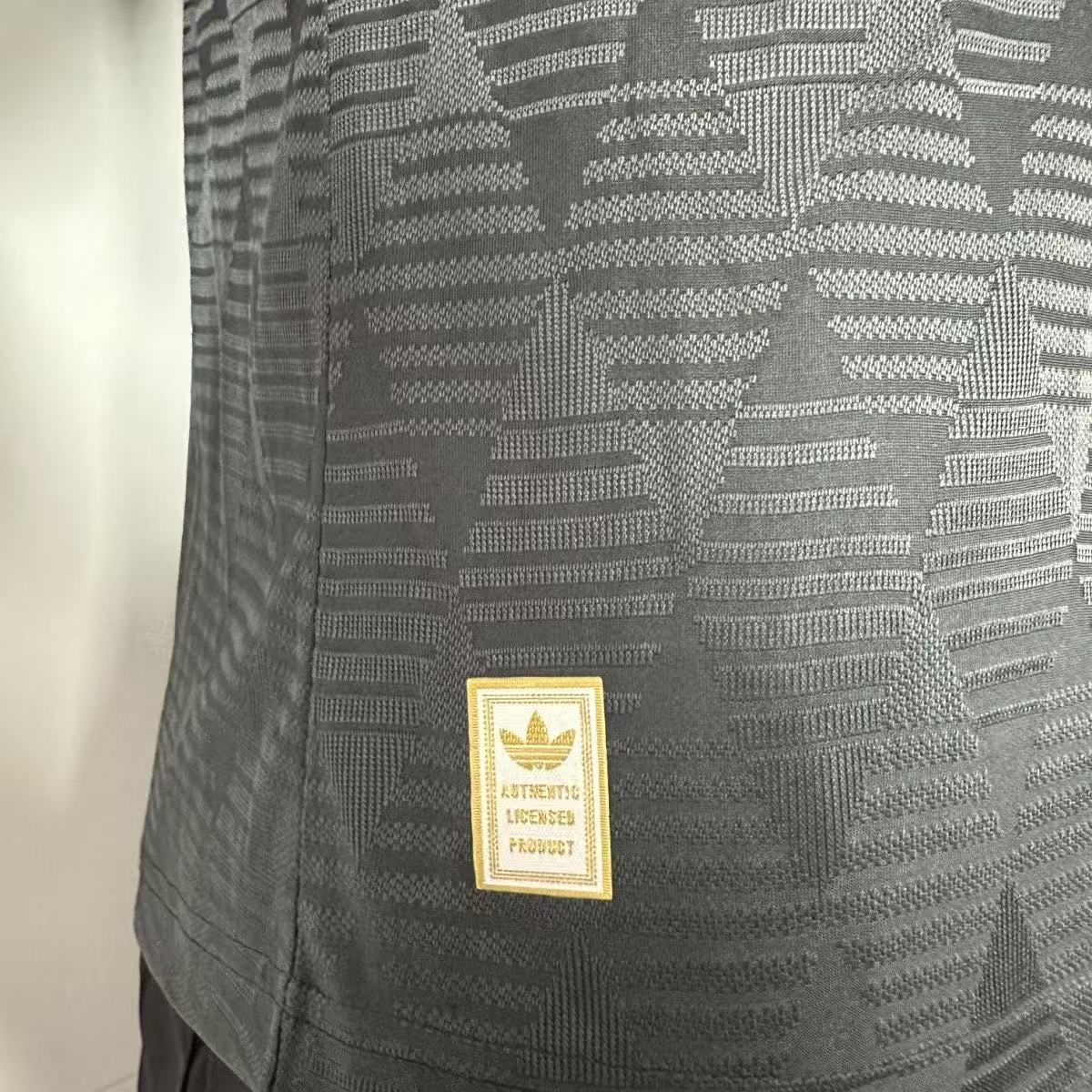 Bayern Munich Oktoberfest Player Jersey 24/25