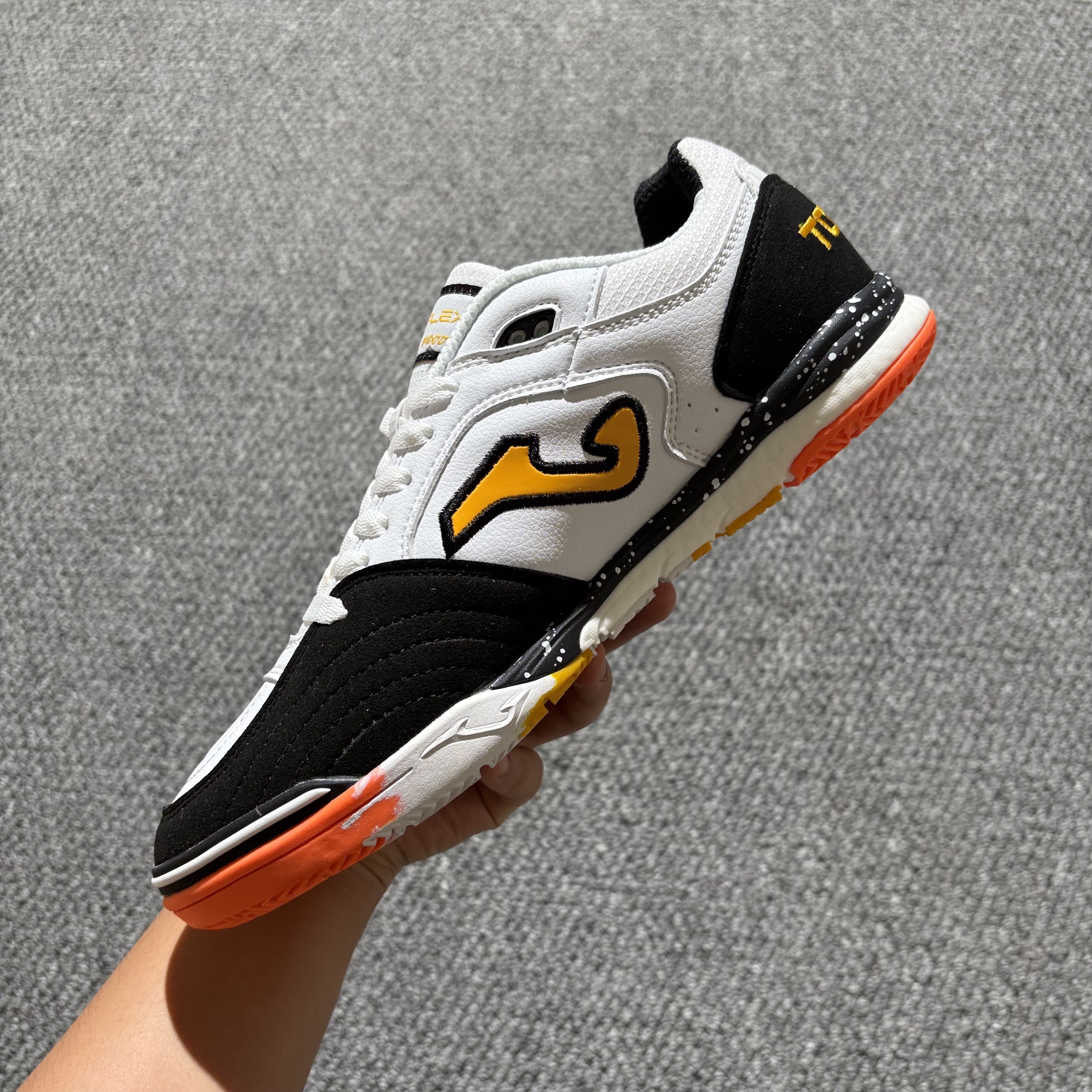 JOMA IC Indoor Soccer Shoes - MD Flat Sole