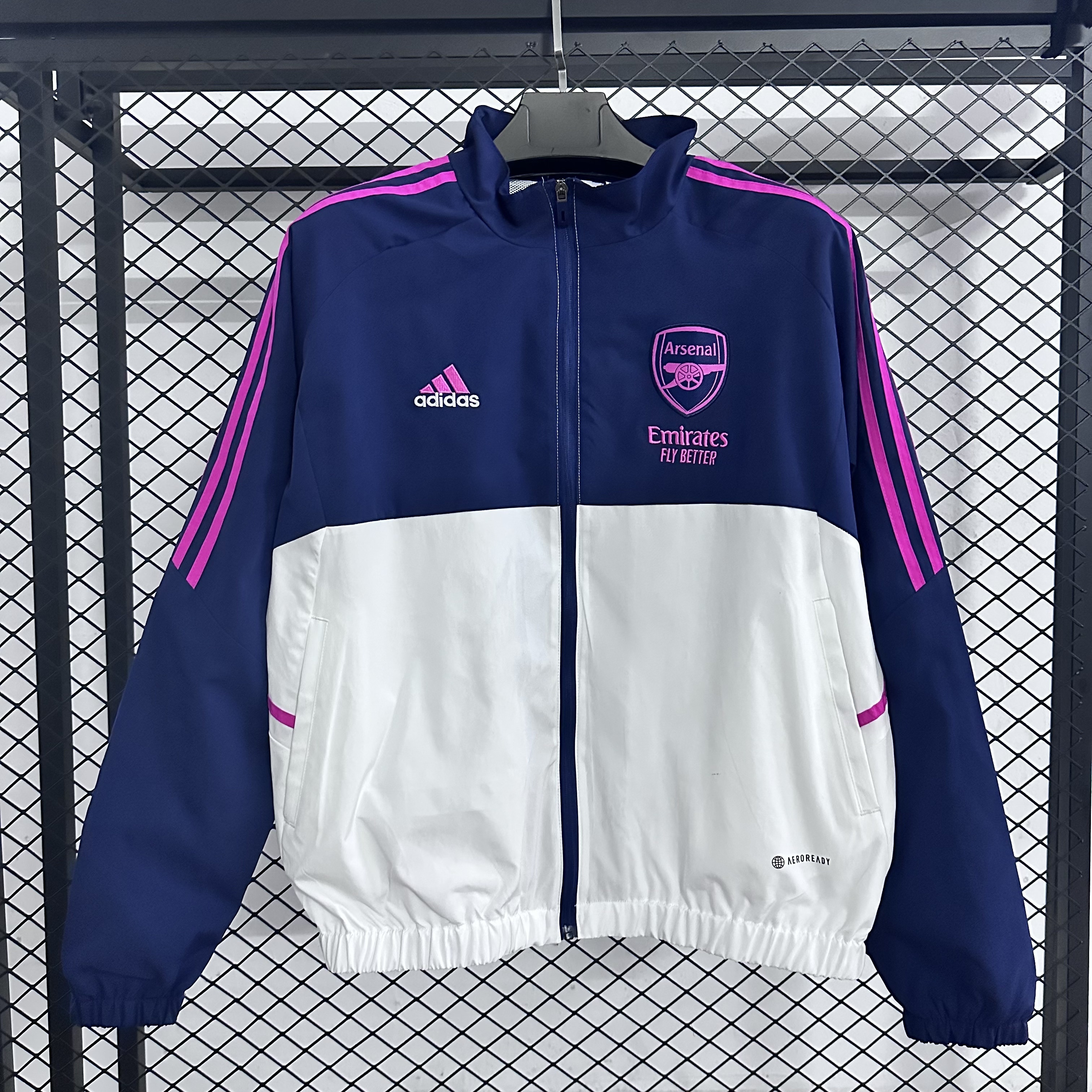 25-26 Arsenal three stripe color blocked logo long sleeved stand up collar waterproof jacket jacket in dark blue