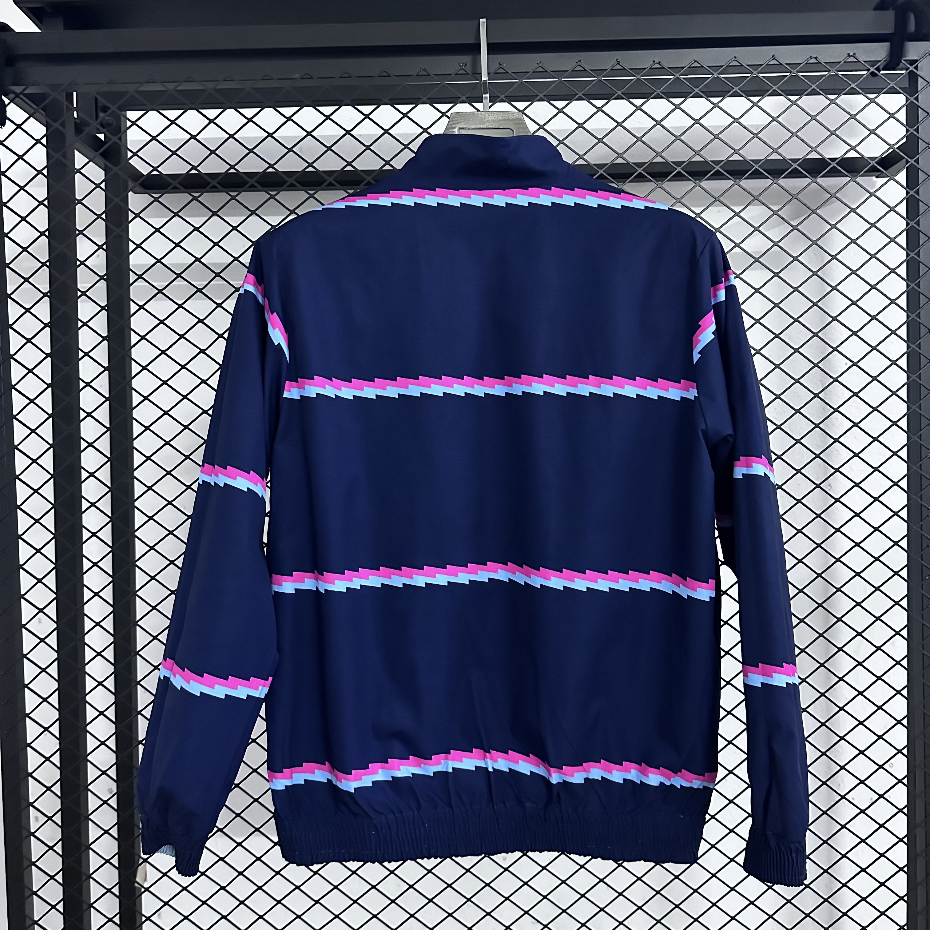 25-26 Arsenal striped stand up collar double-sided waterproof jacket