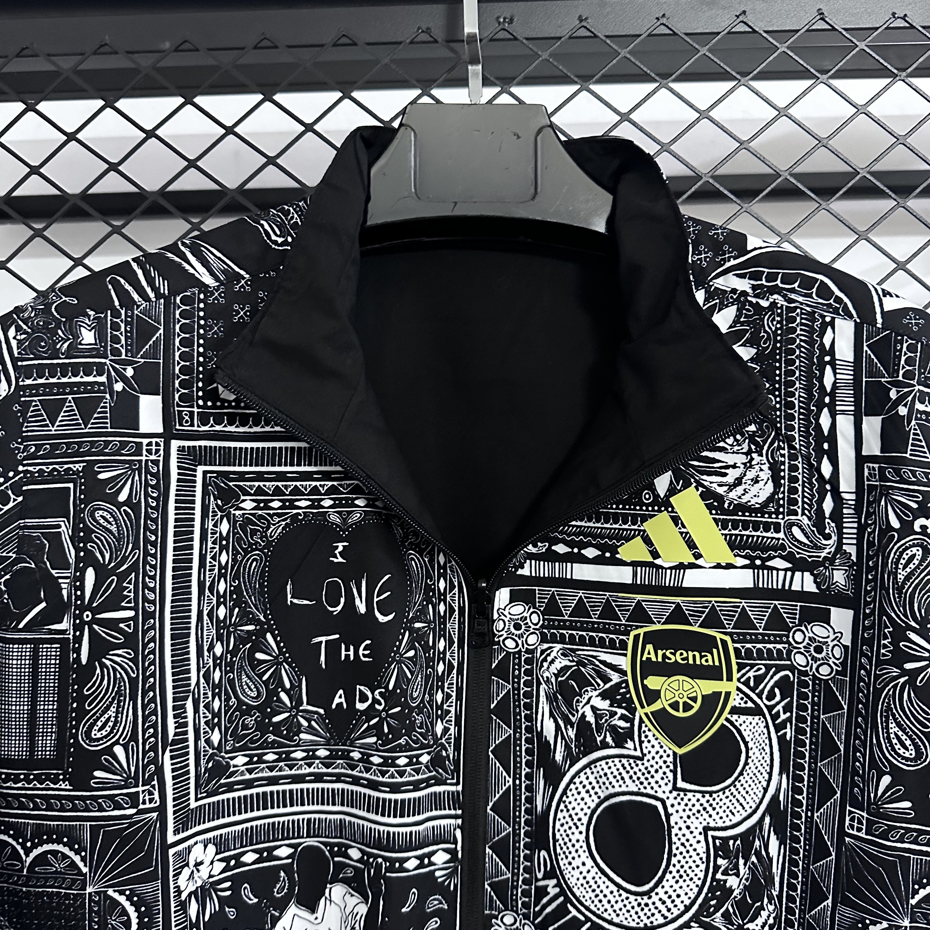 25-26 Arsenal casual striped zipper long sleeved retro sports stand up collar waterproof jacket