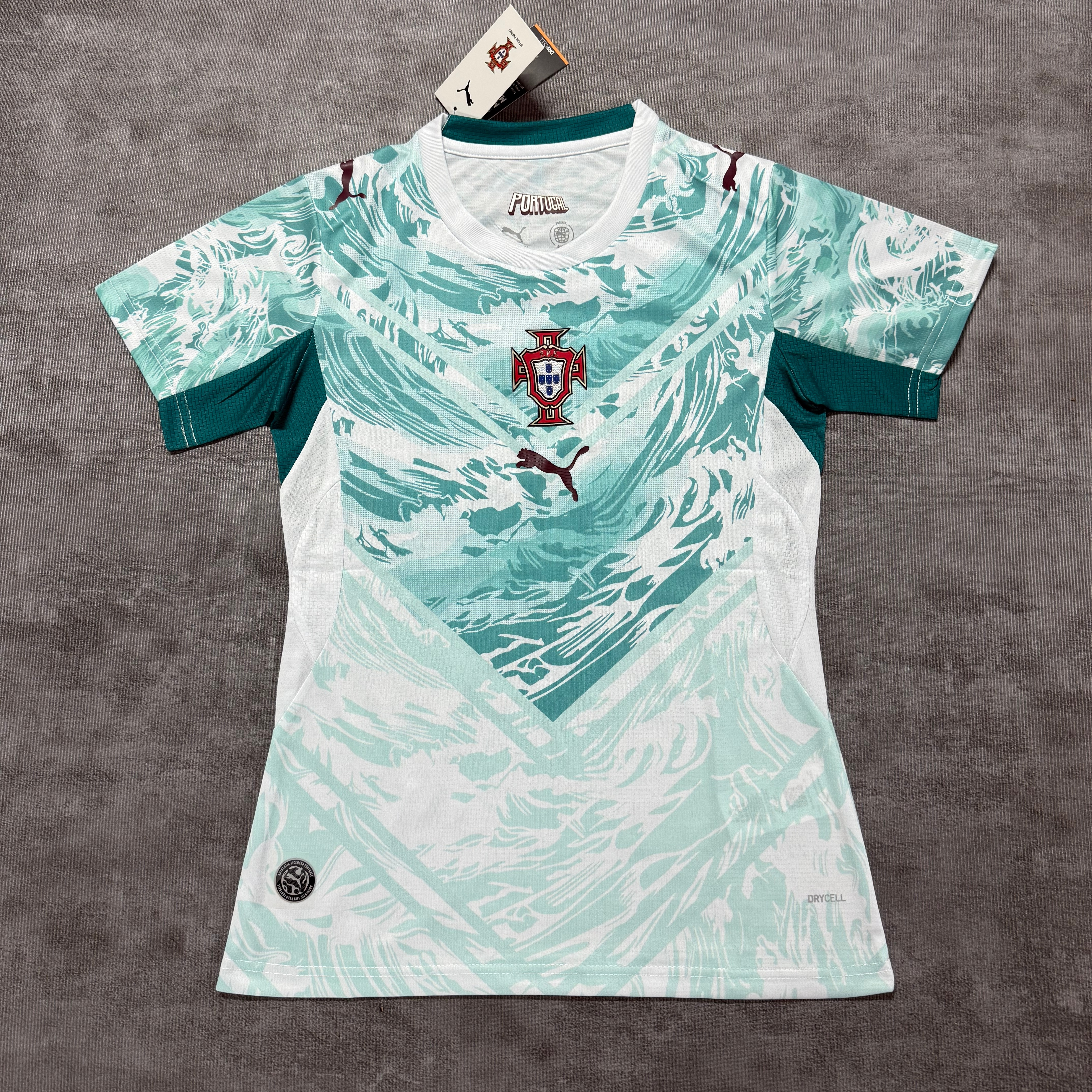 2026 World Cup jersey, Portugal, away game, women's