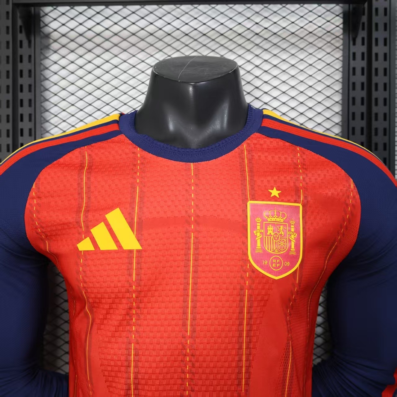 2026 World Cup jersey, Spain, home team, long-sleeved, player version